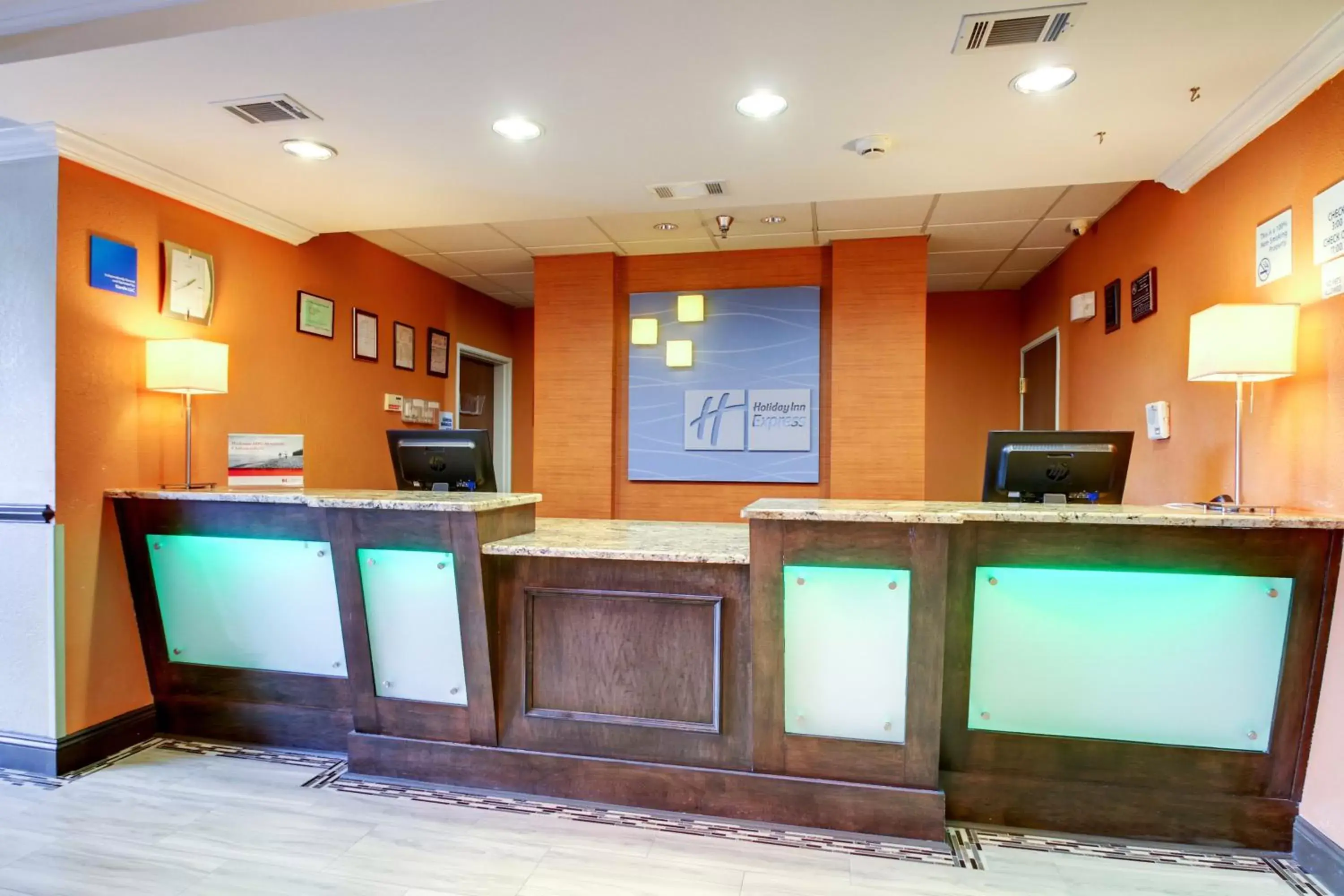 Lobby or reception, Lobby/Reception in Holiday Inn Express Hotel & Suites Live Oak, an IHG Hotel