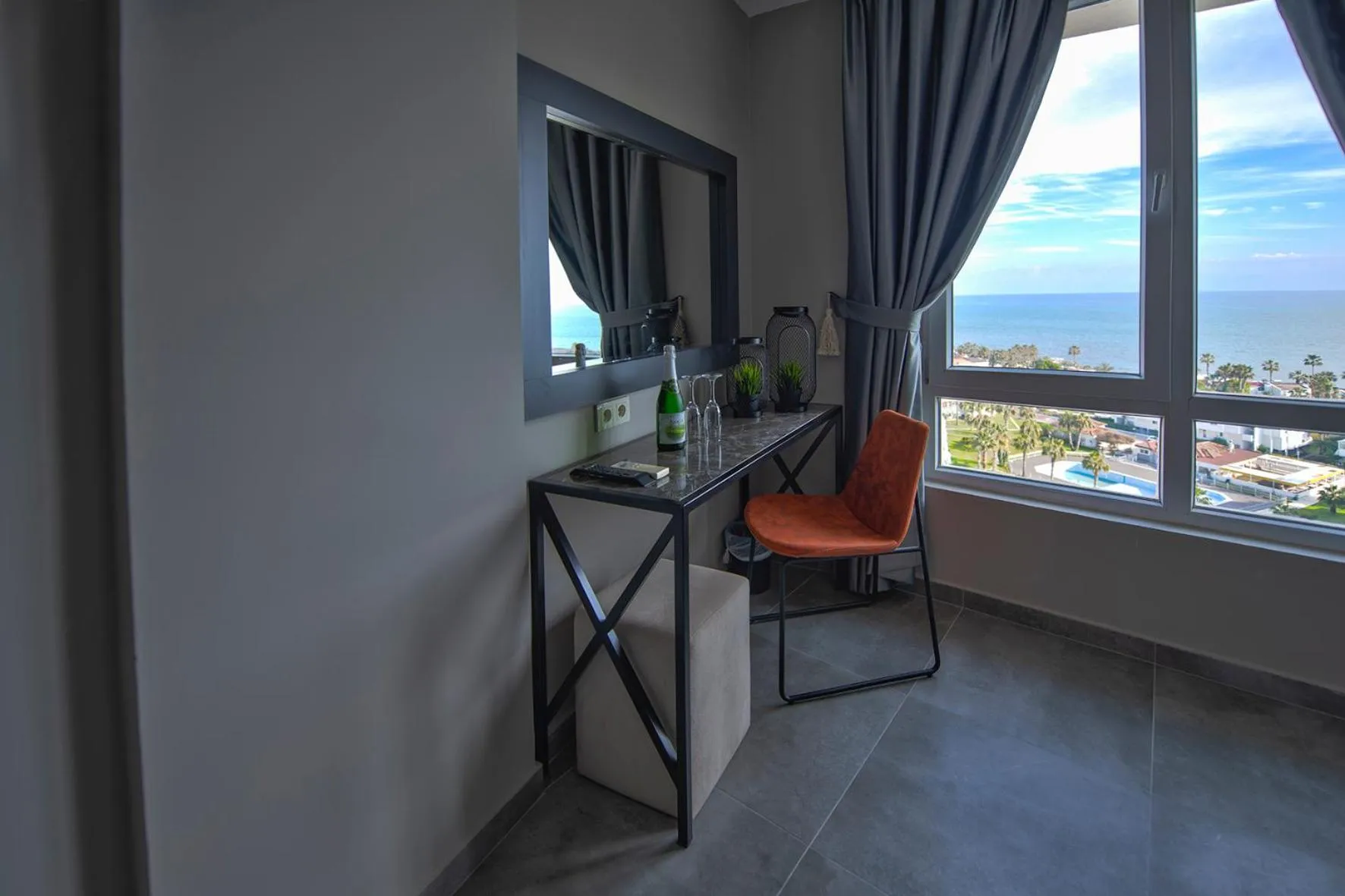 Decorative detail in Tourist Hotel