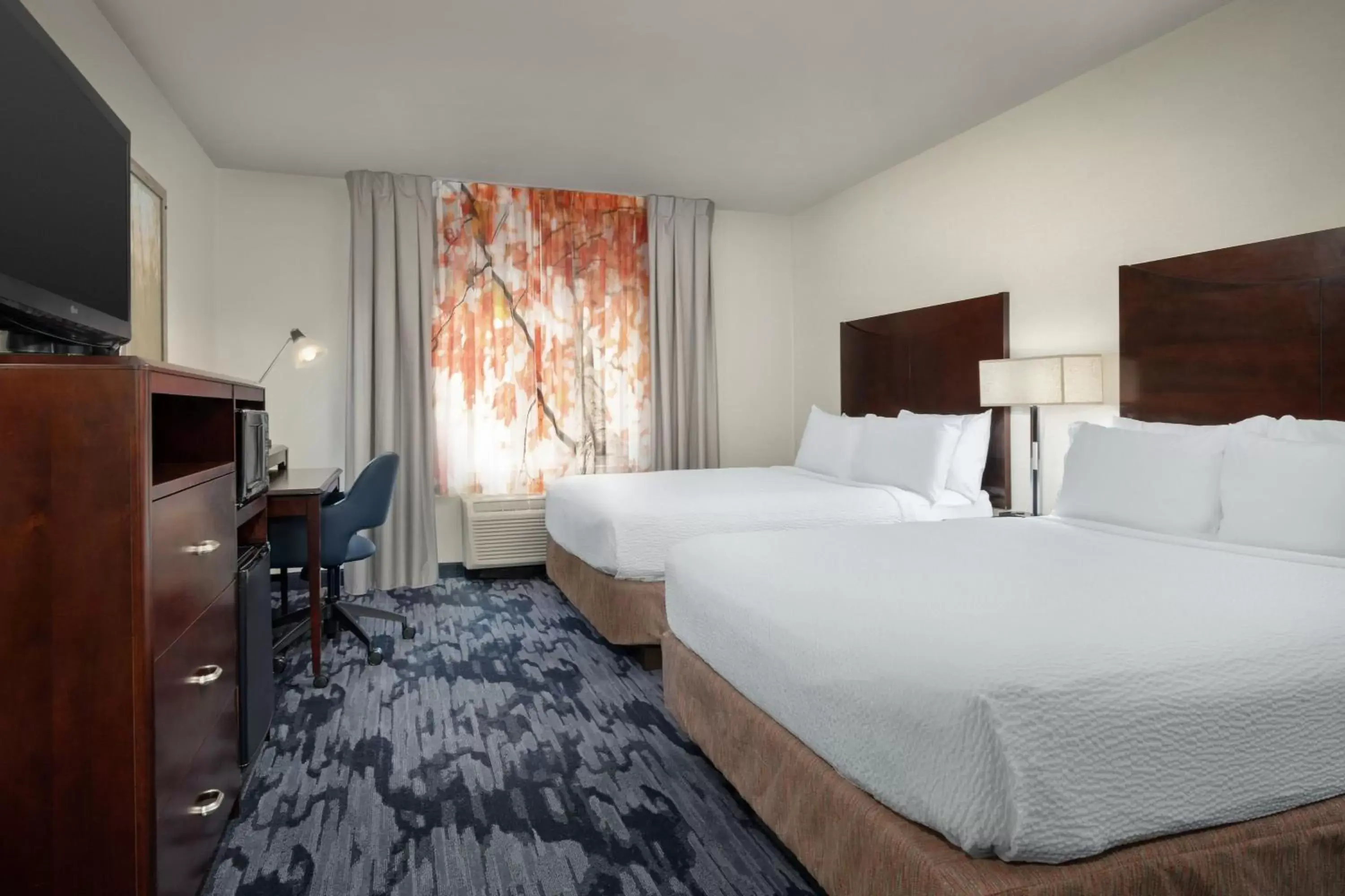 Photo of the whole room, Bed in Fairfield by Marriott Tacoma Puyallup