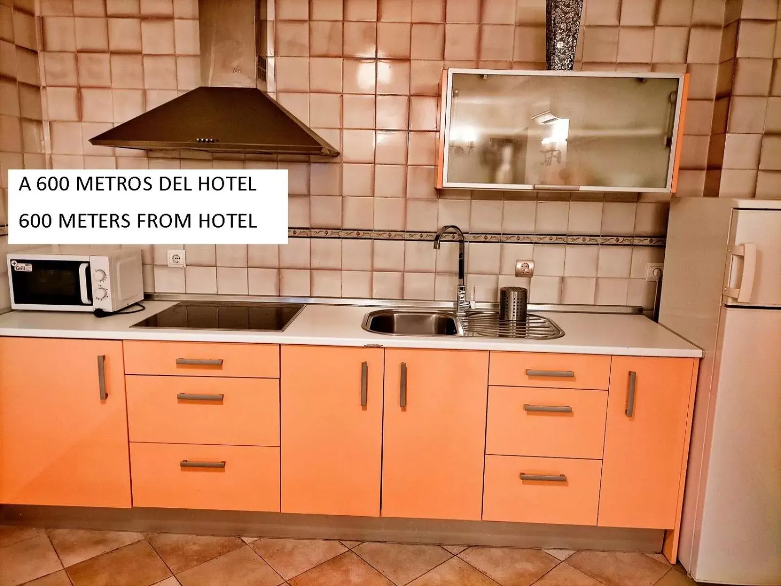 Kitchen or kitchenette in Abadía Hotel