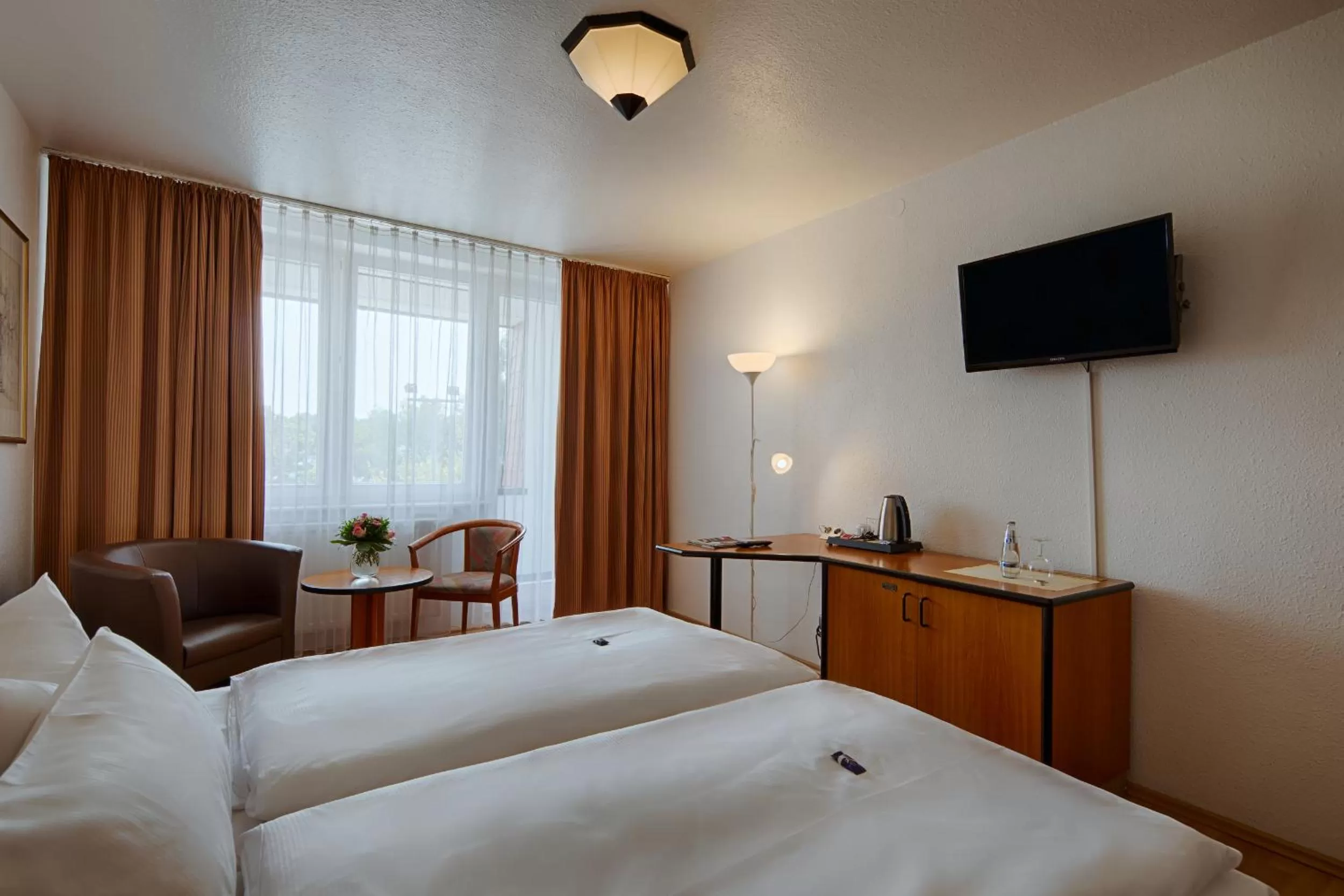 Bedroom, Bed in Comfort Hotel Bernau