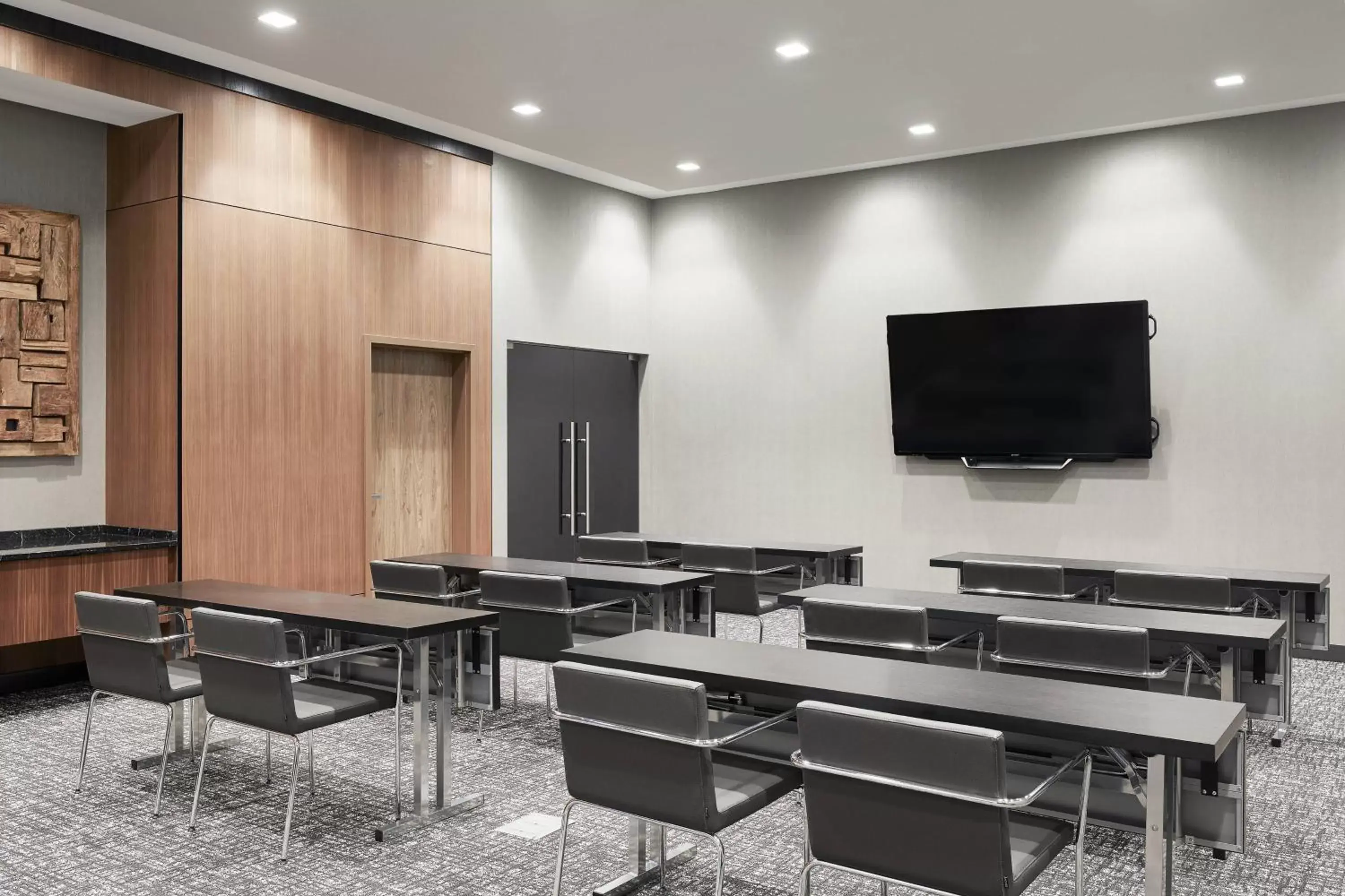 Meeting/conference room, TV/Entertainment Center in AC Hotel by Marriott Minneapolis West End