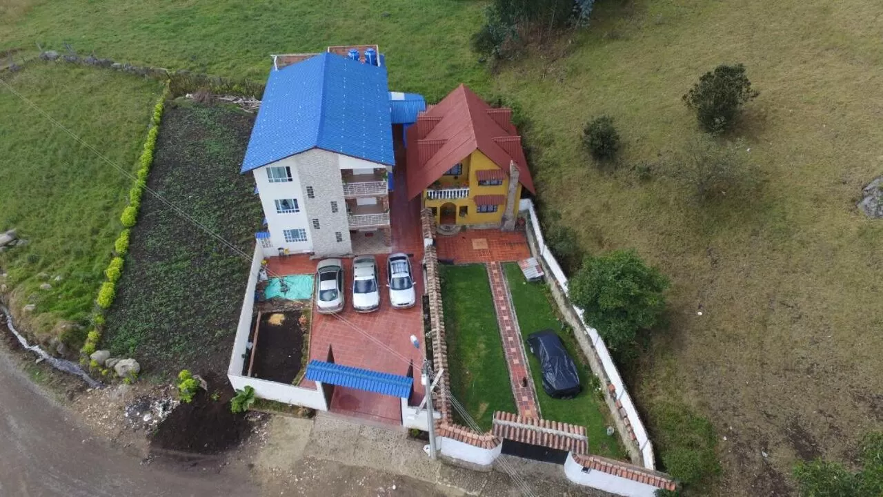 Portal de la Cascada - Mongui