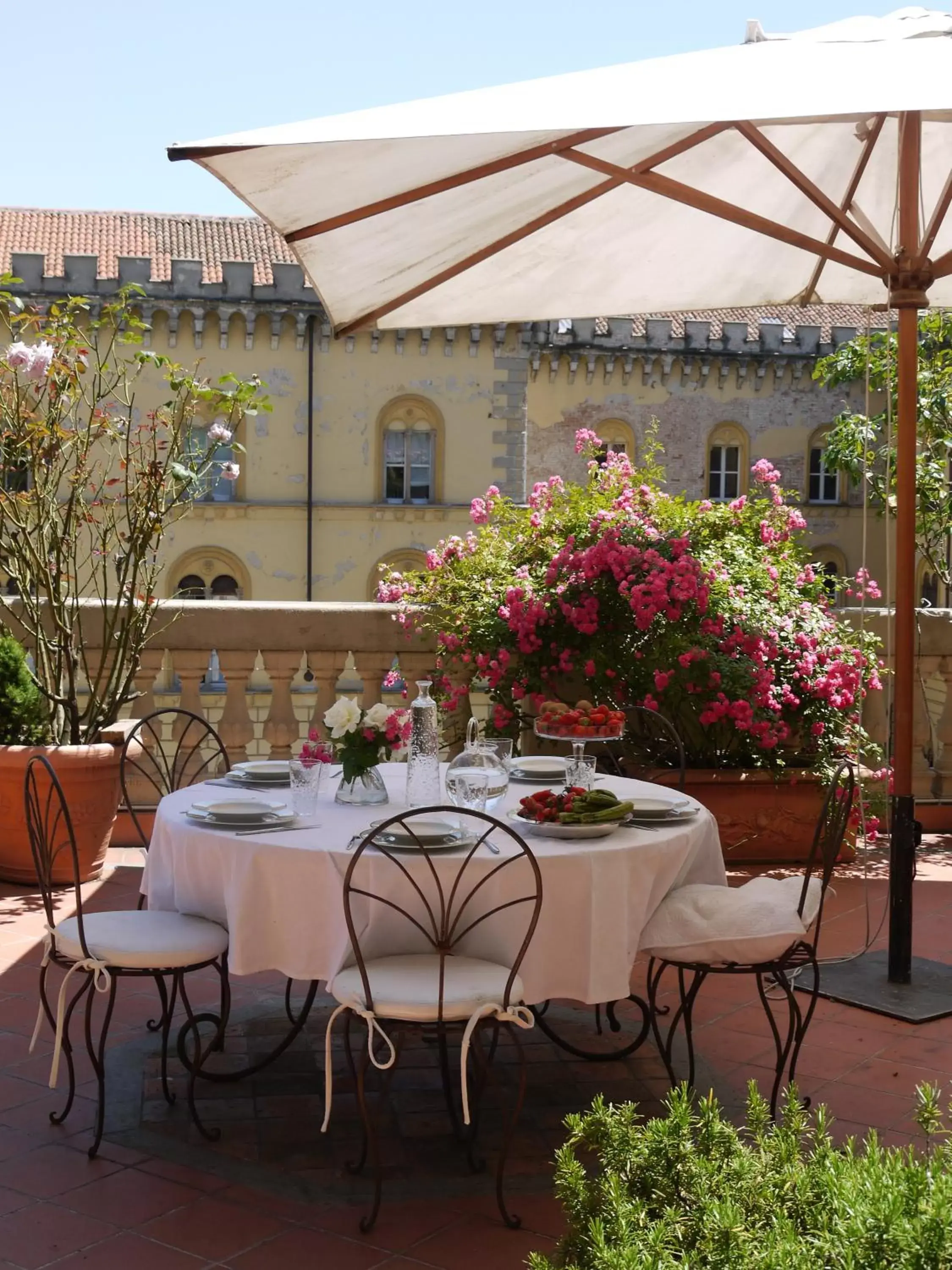 Balcony/Terrace, Restaurant/Places to Eat in Arnaboldi Palace