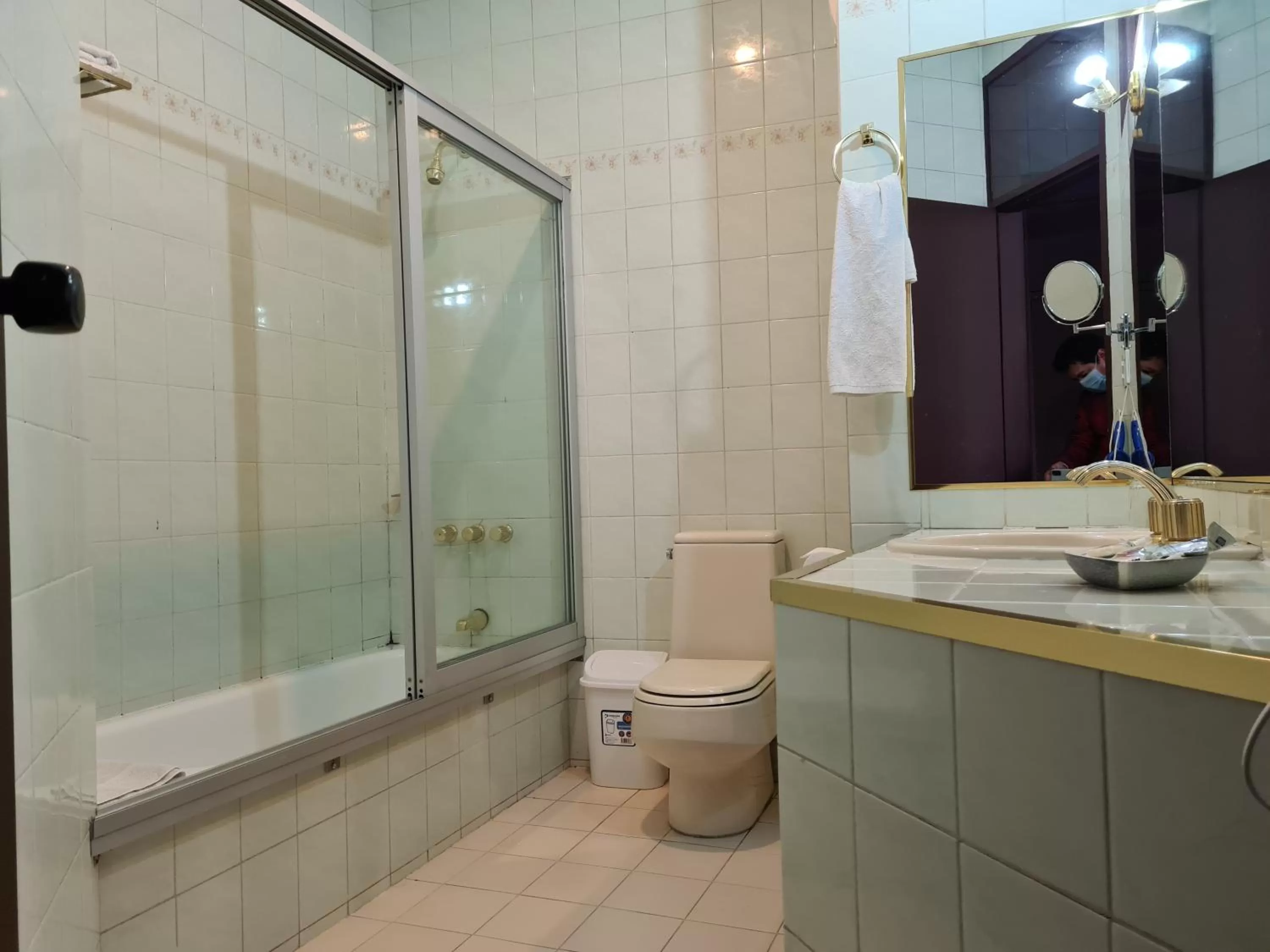 Bathroom in Glorieta Hotel