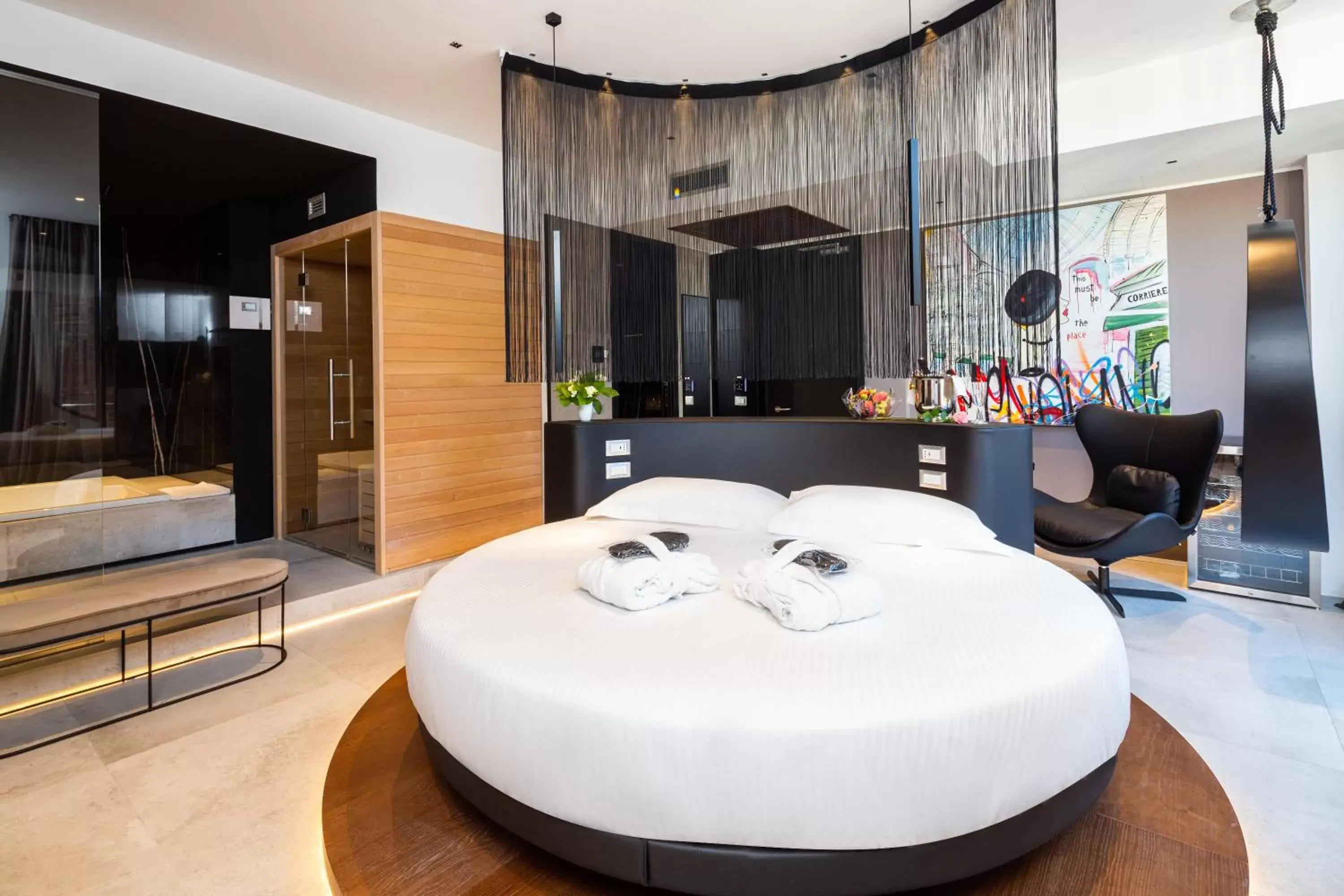 Hot Tub in The Corner Duomo Hotel Hot Tub in The Corner Duomo Hotel