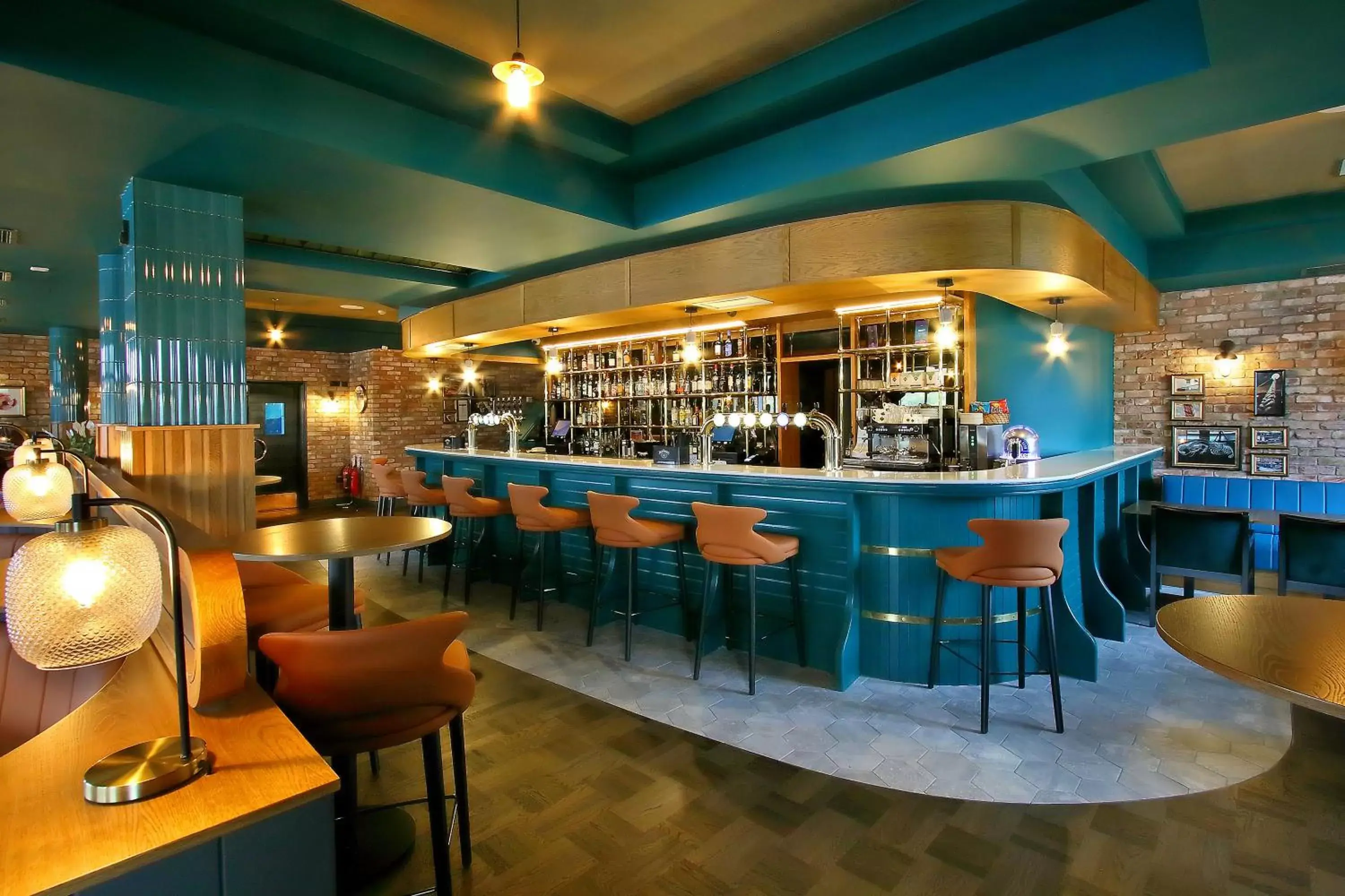 Restaurant/places to eat, Lounge/Bar in Waterford Marina Hotel