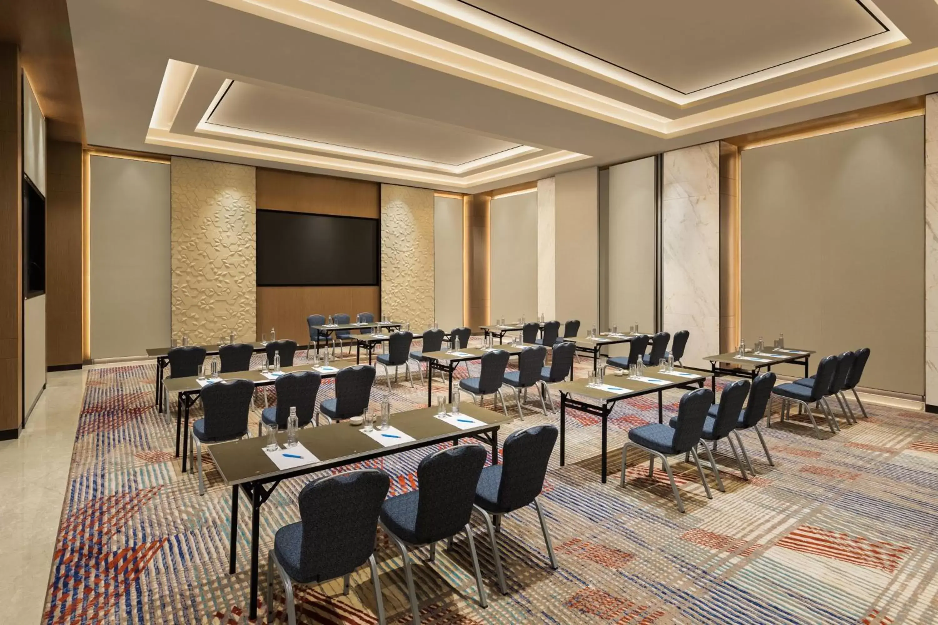 Meeting/conference room in Fairfield by Marriott Mumbai International Airport