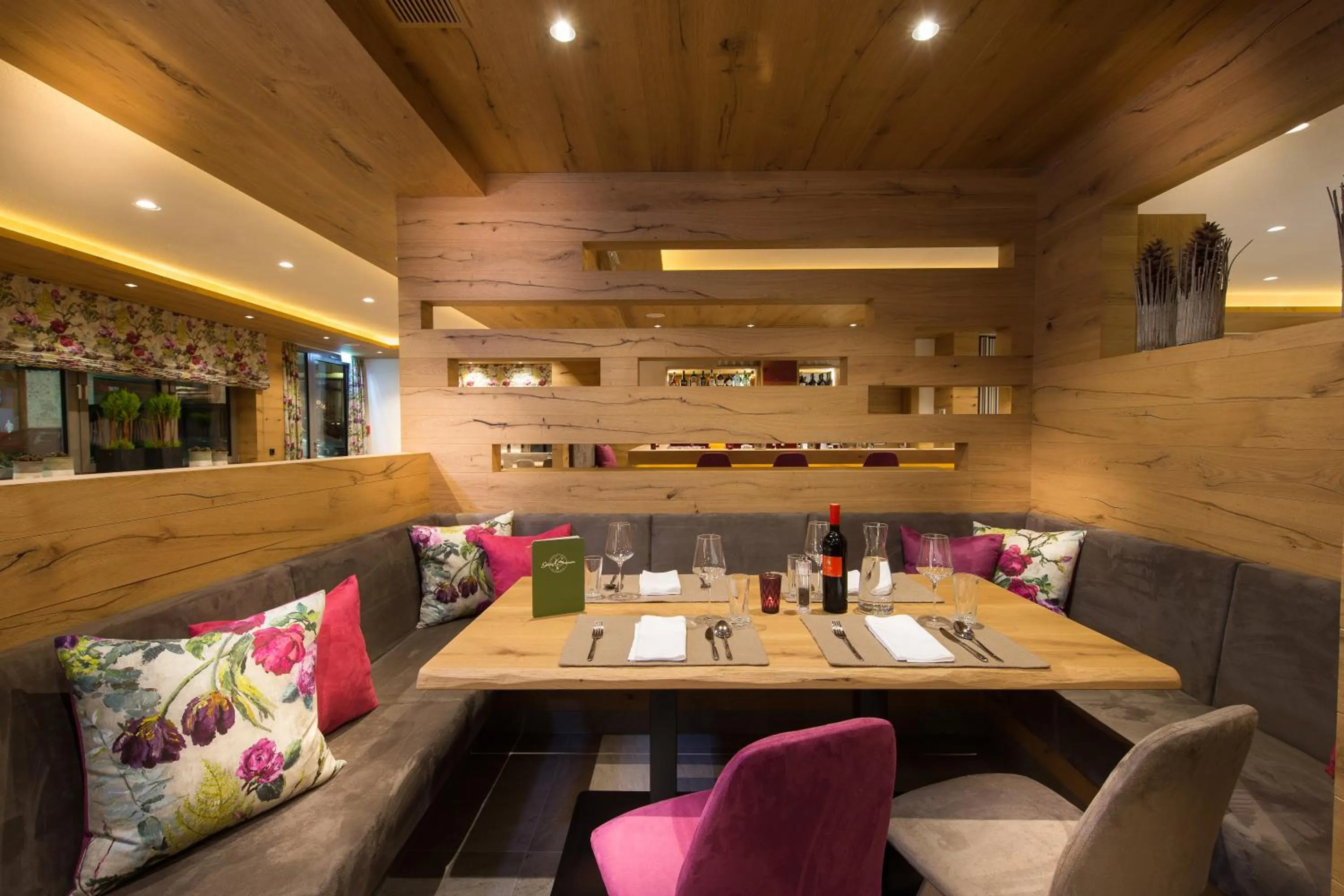 Decorative detail in Hotel Grüner Baum