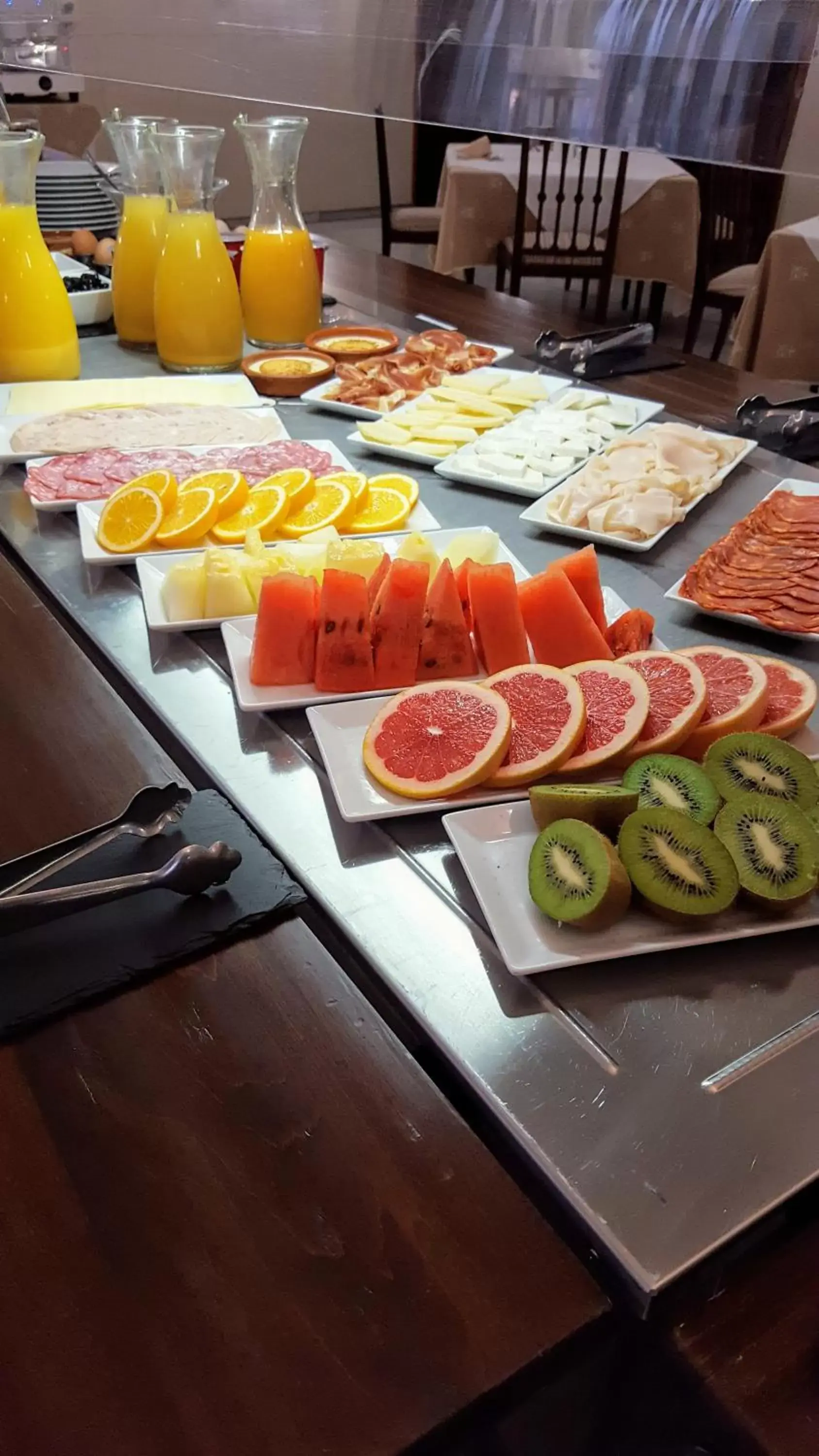 Buffet breakfast in Mir Octavio