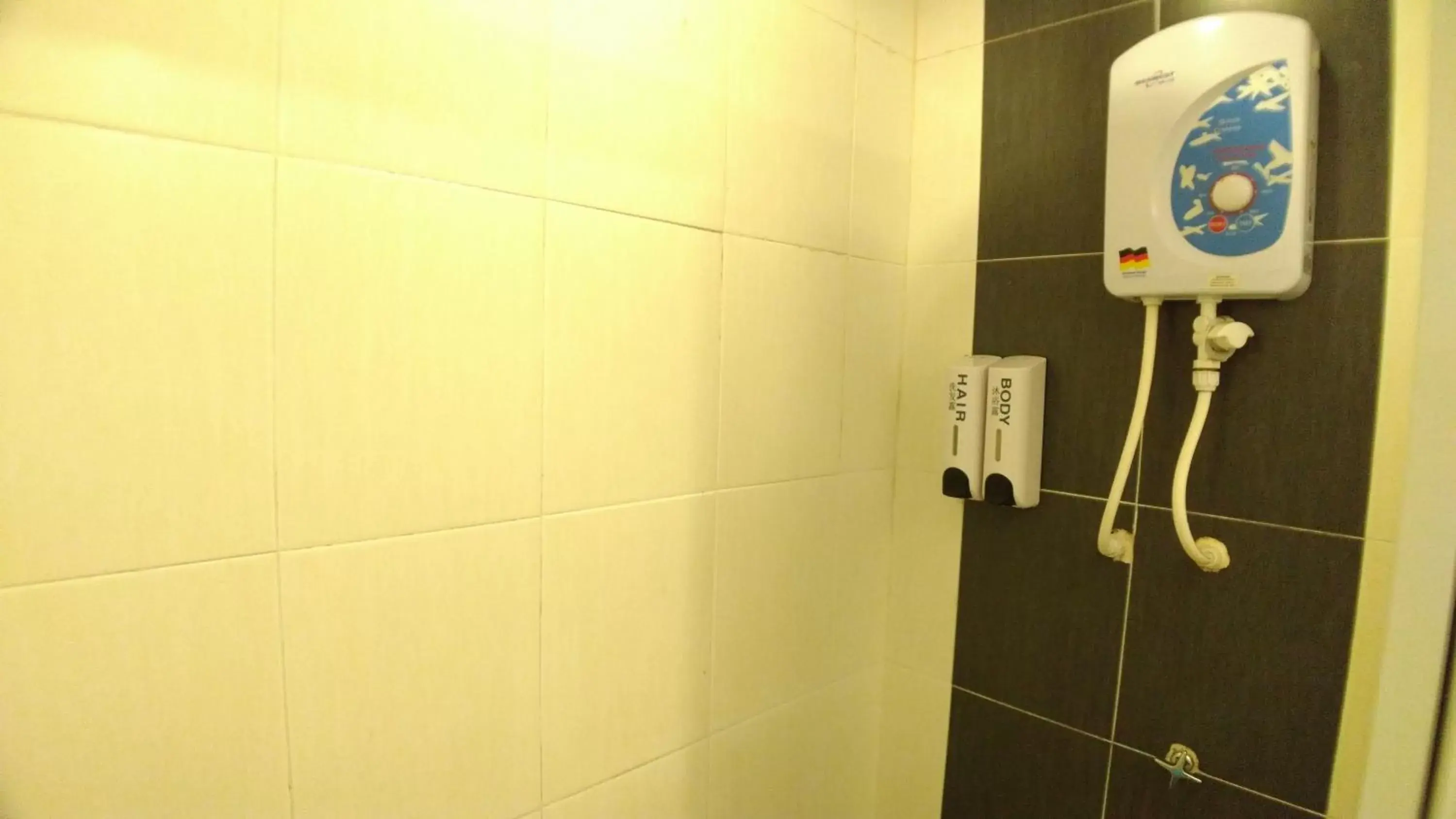 Bathroom in Apple 1 Hotel Gurney