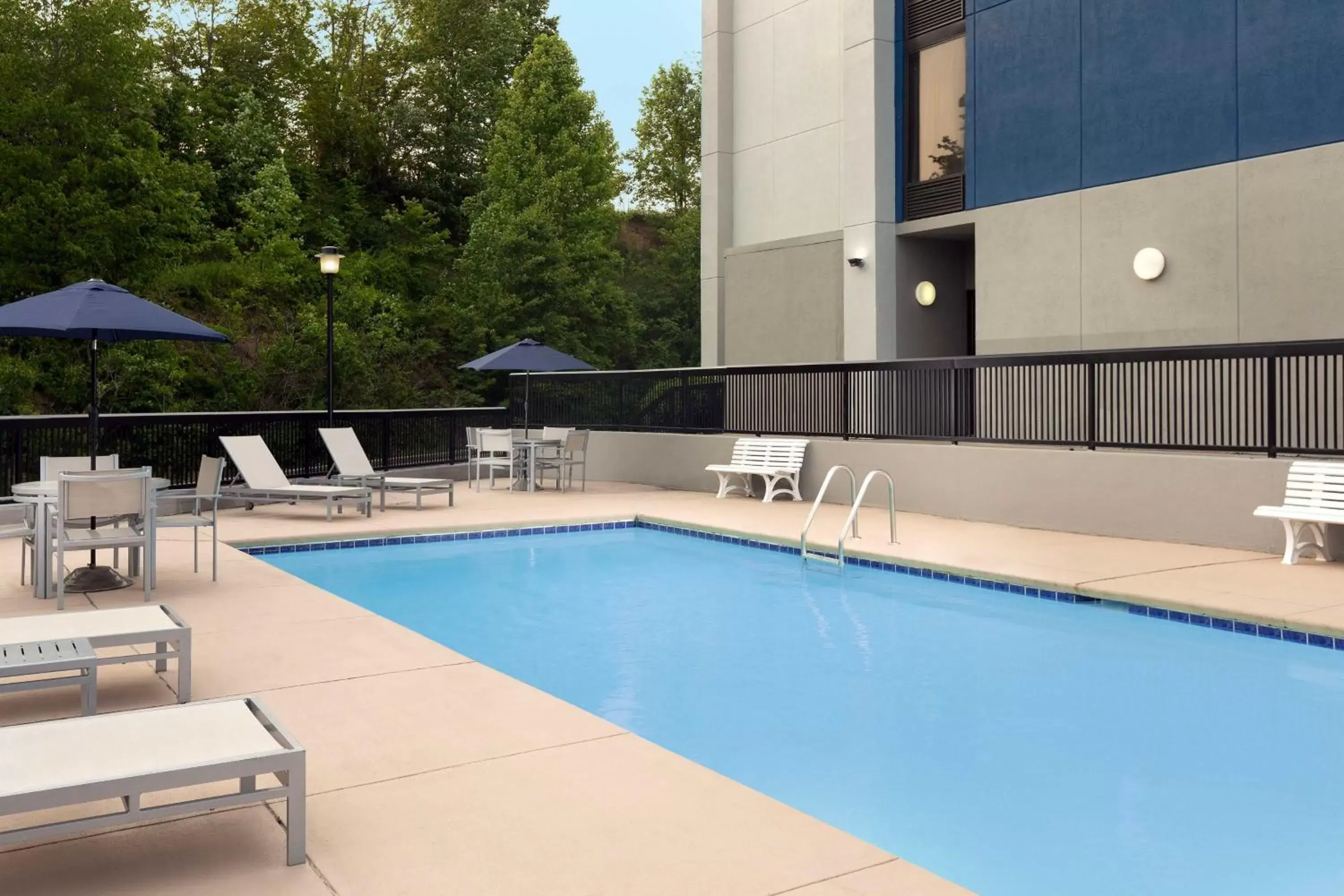 Pool view, Swimming Pool in Hampton Inn Beckley