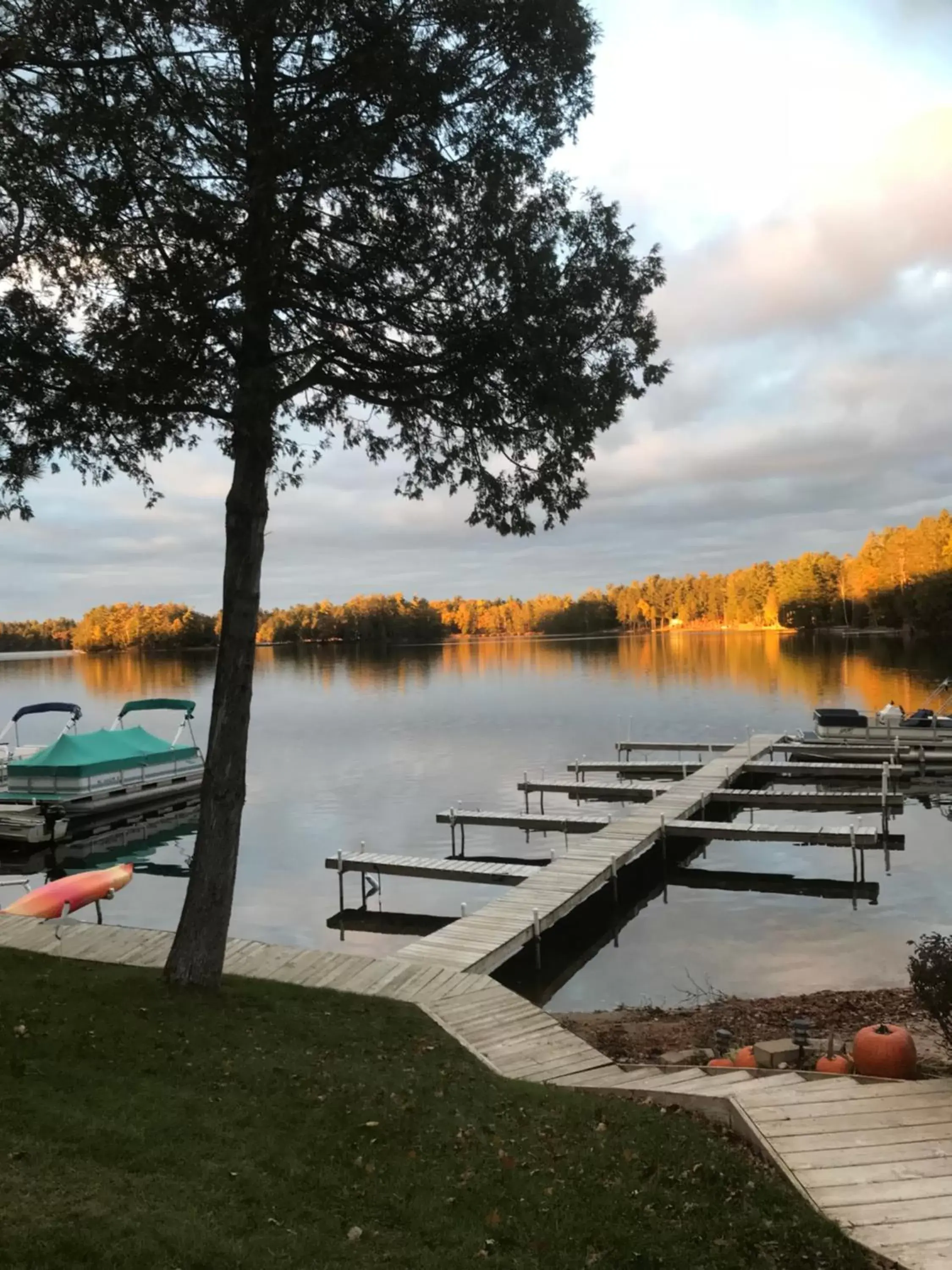 Sports, Swimming Pool in Clear Lake Resort