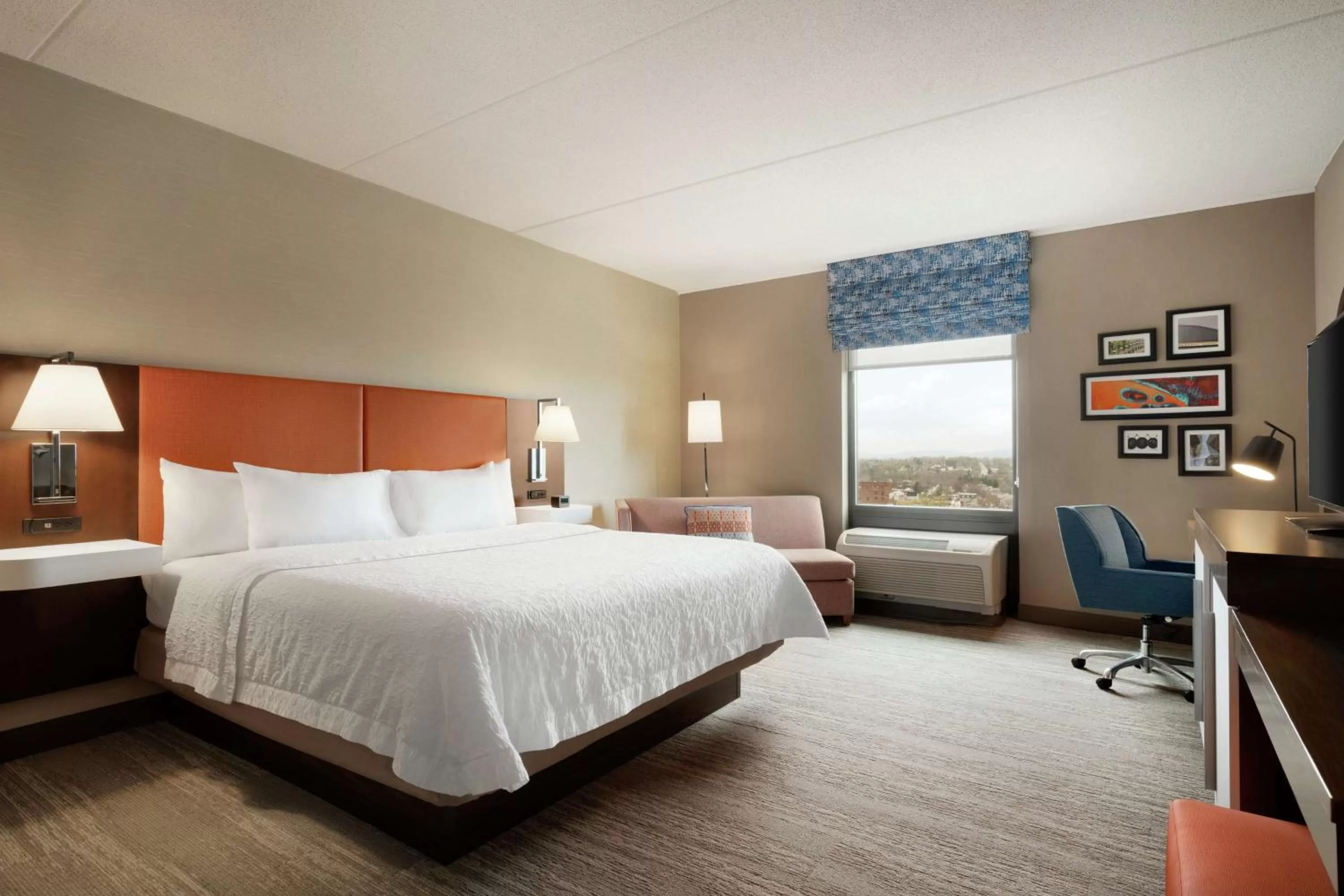 Bedroom, Bed in Hampton Inn & Suites Ephrata - Mountain Springs