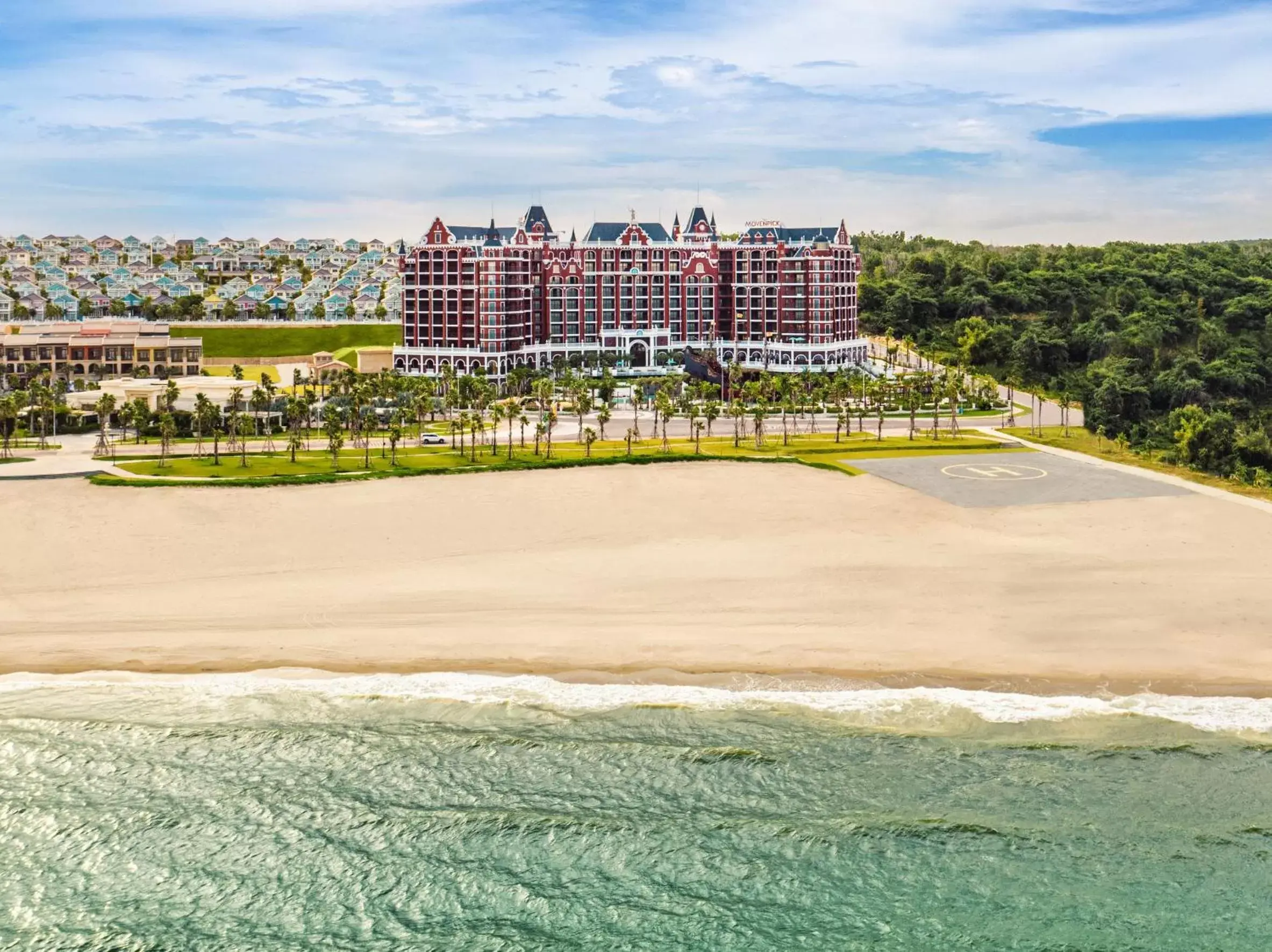 Beach in Mövenpick Resort Phan Thiet