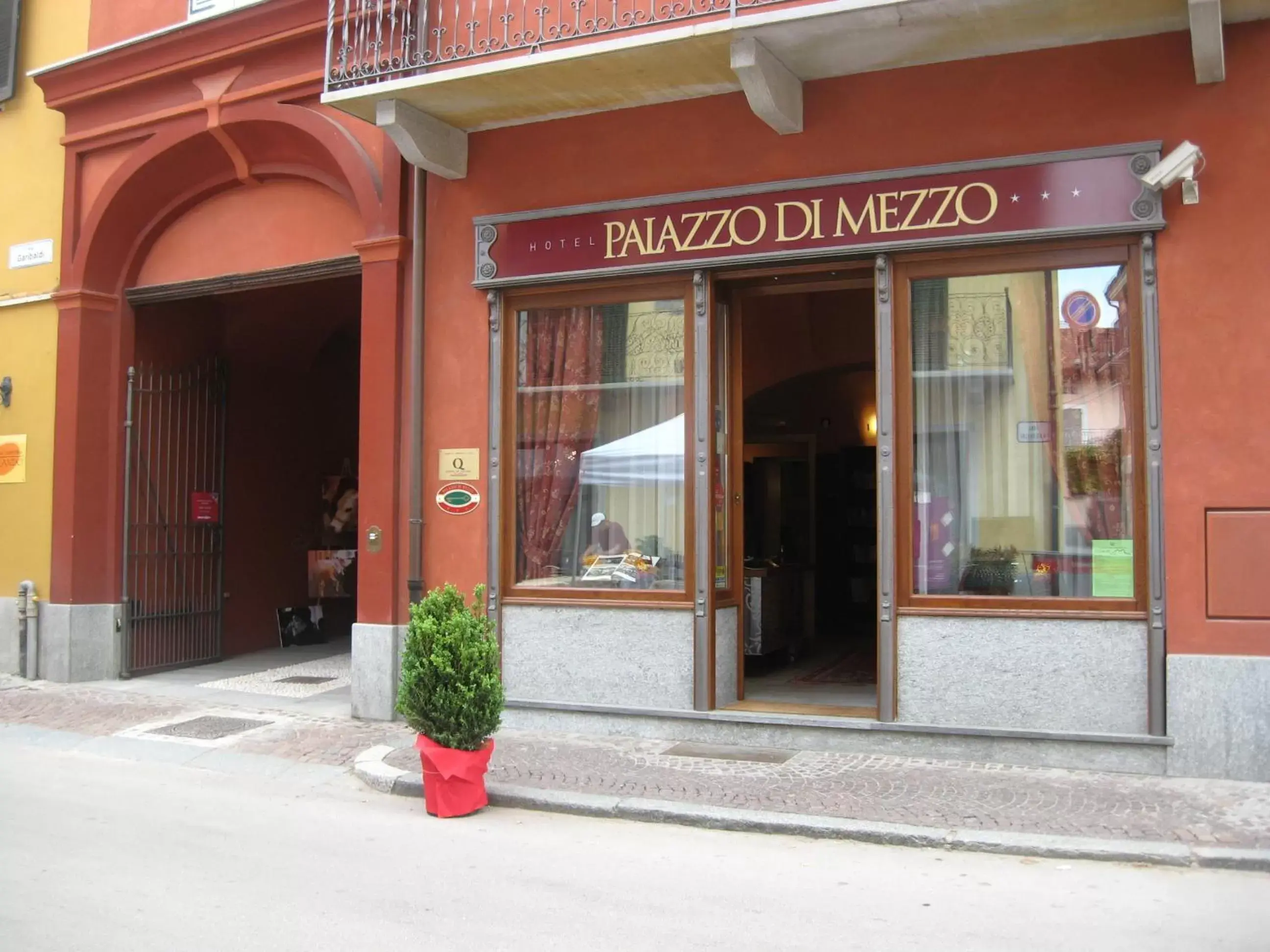 Facade/entrance in Hotel Palazzo Di Mezzo