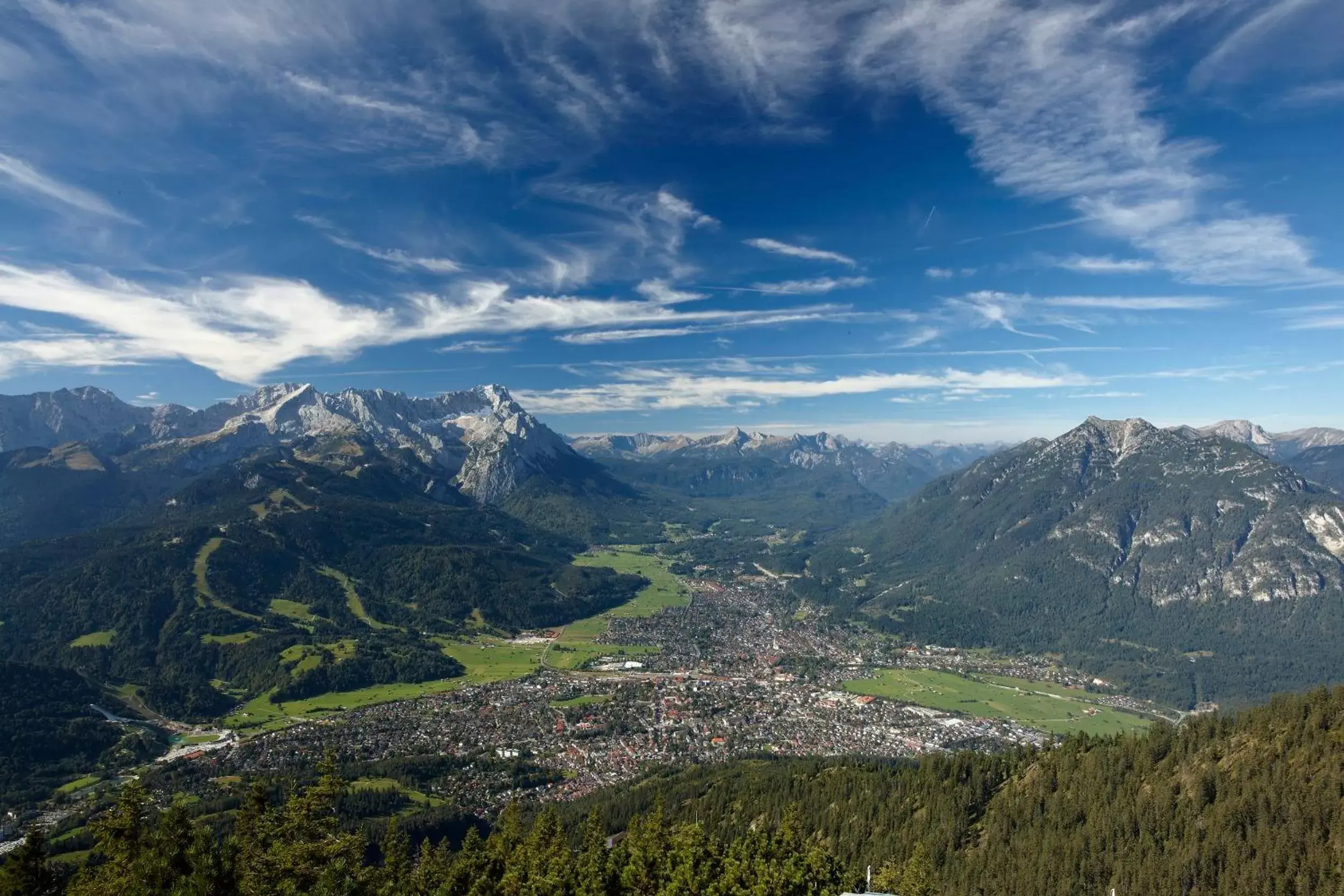Natural landscape in Hotel Zugspitze