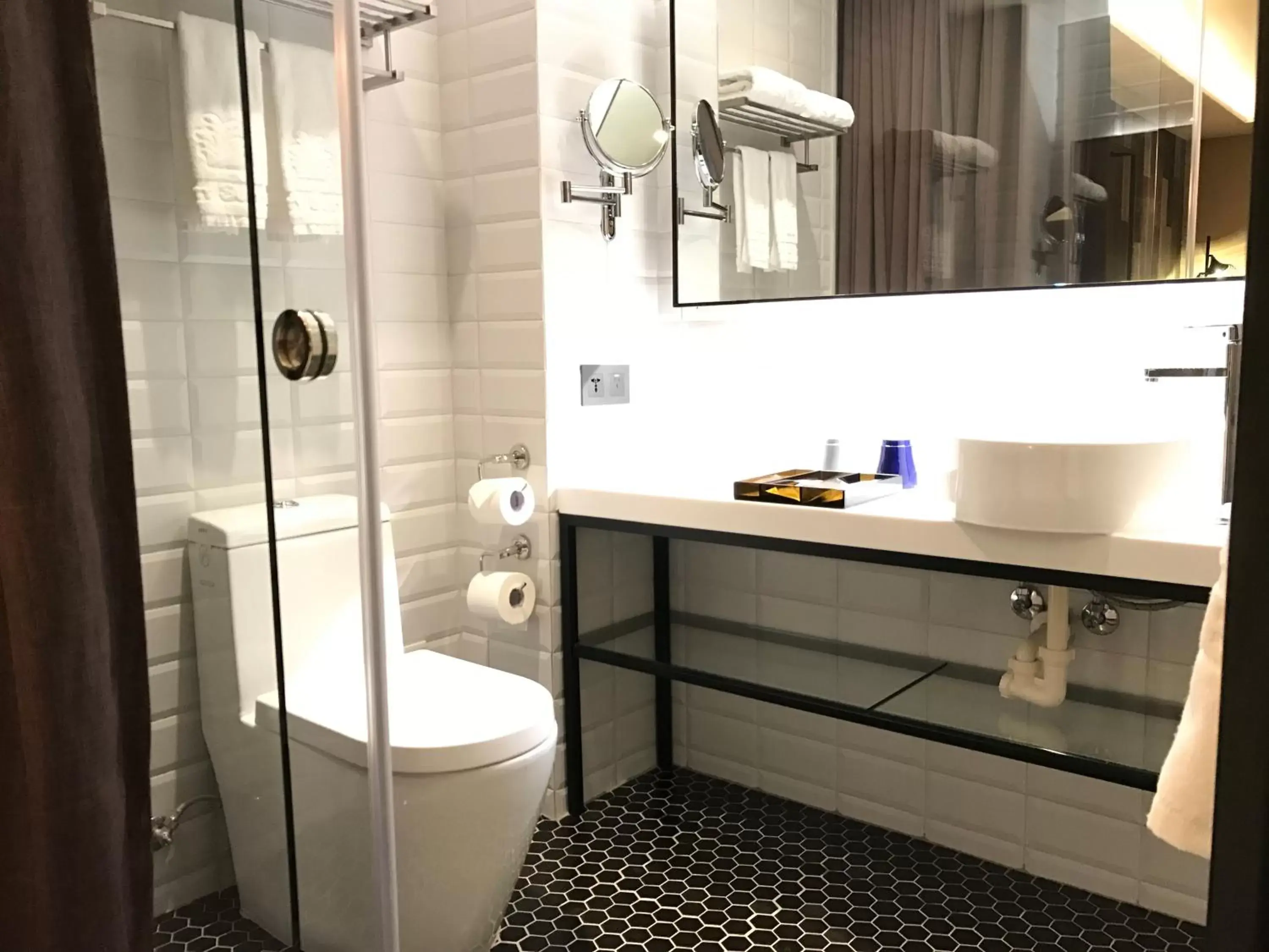 Toilet, Bathroom in City Suites - Beimen