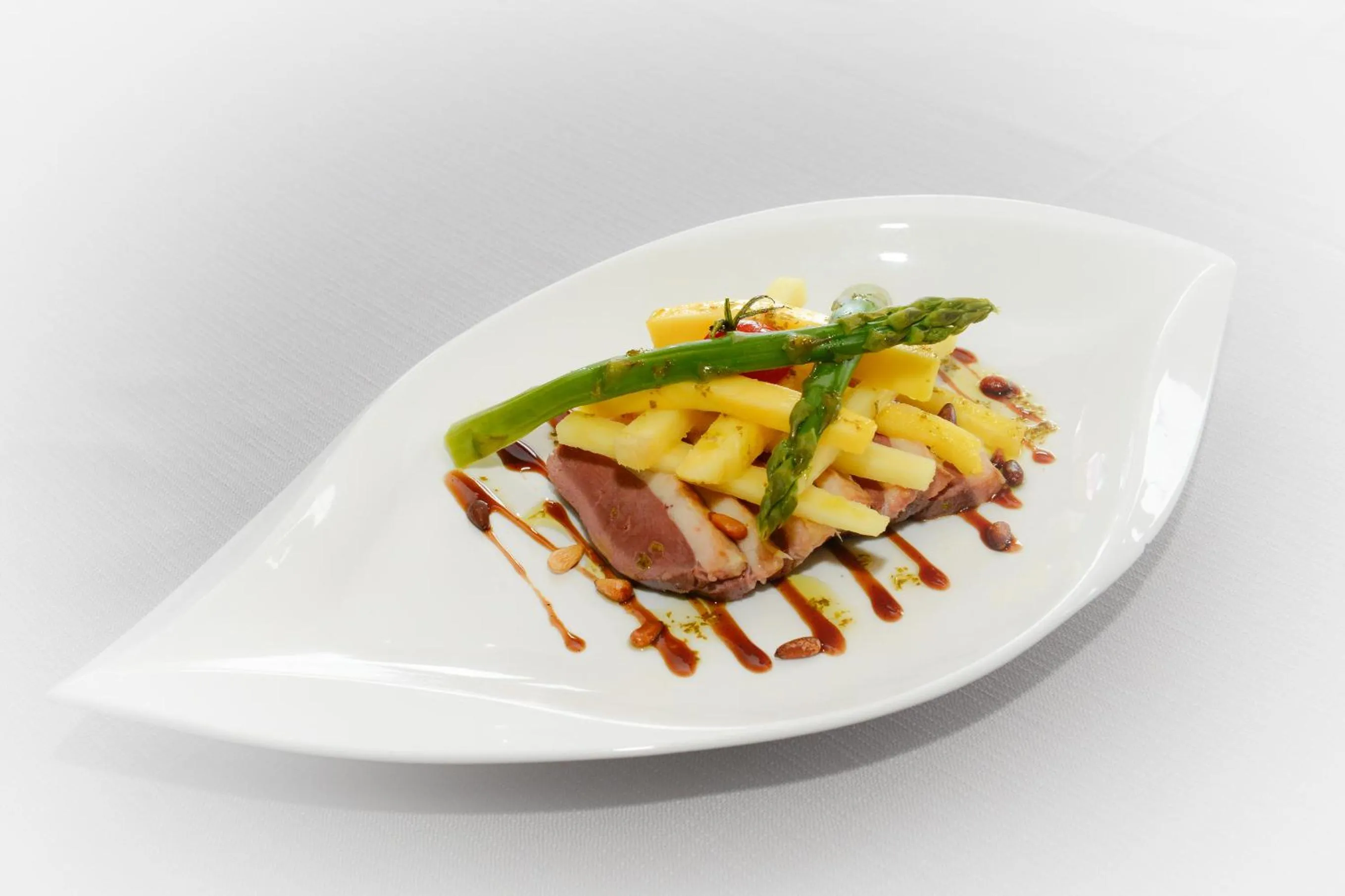 Restaurant/places to eat, Food in Le Saint-Aubin