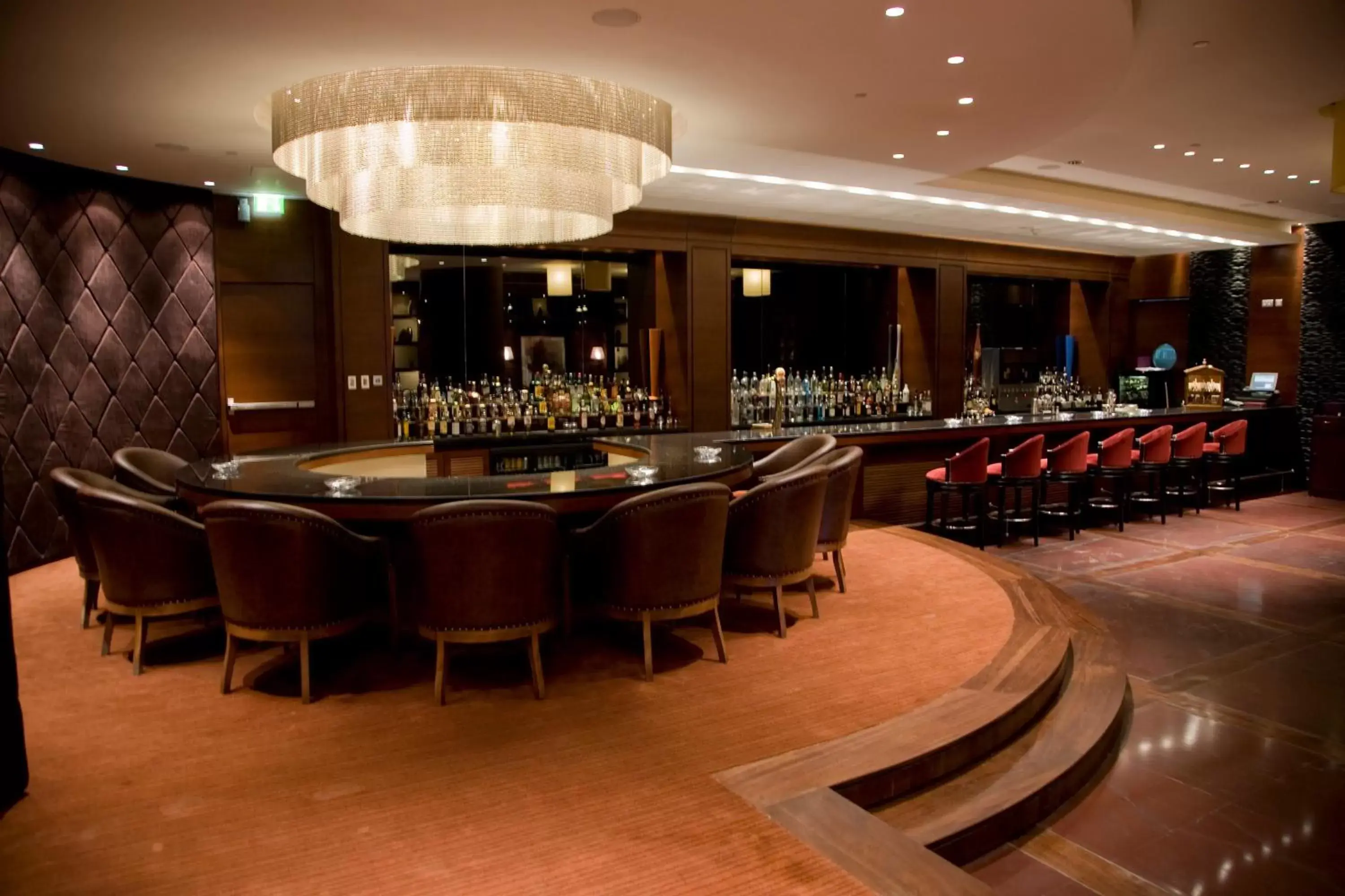 Lounge or bar in Crowne Plaza Amman, an IHG Hotel