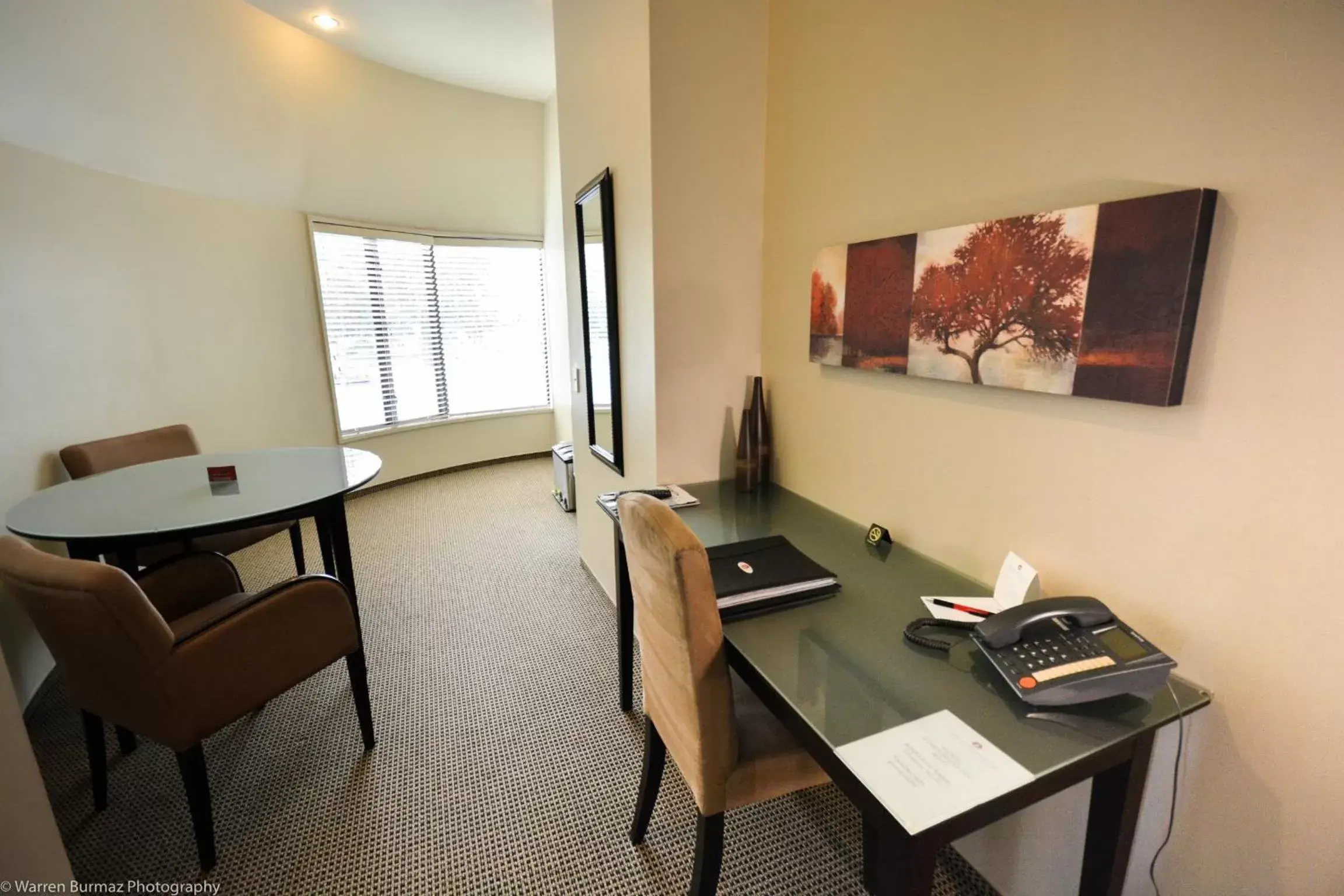 Seating area, TV/Entertainment Center in Chateau Marlborough Hotel