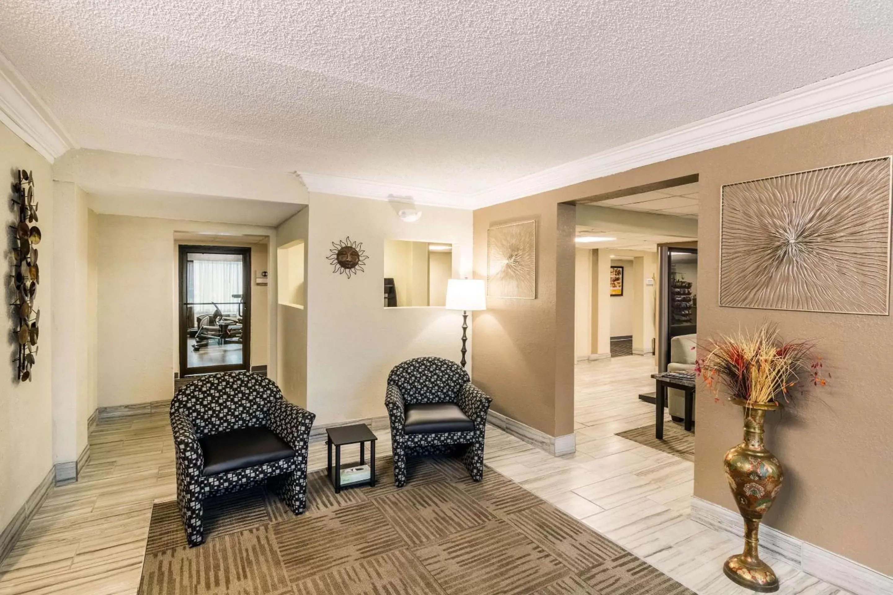 Lobby or reception, Seating Area in Quality Inn