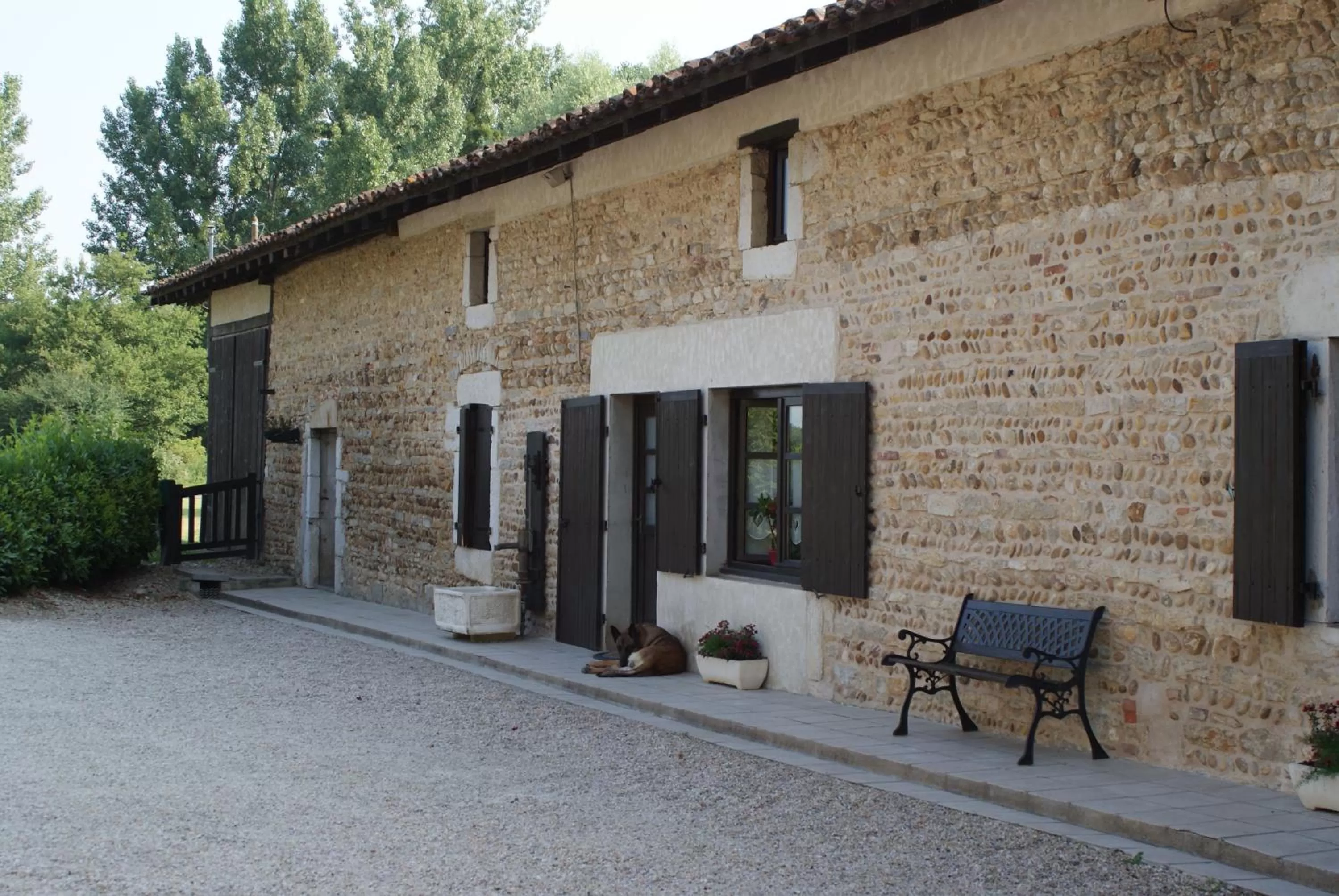 Facade/entrance, Property Building in Le Moulin de Champagne