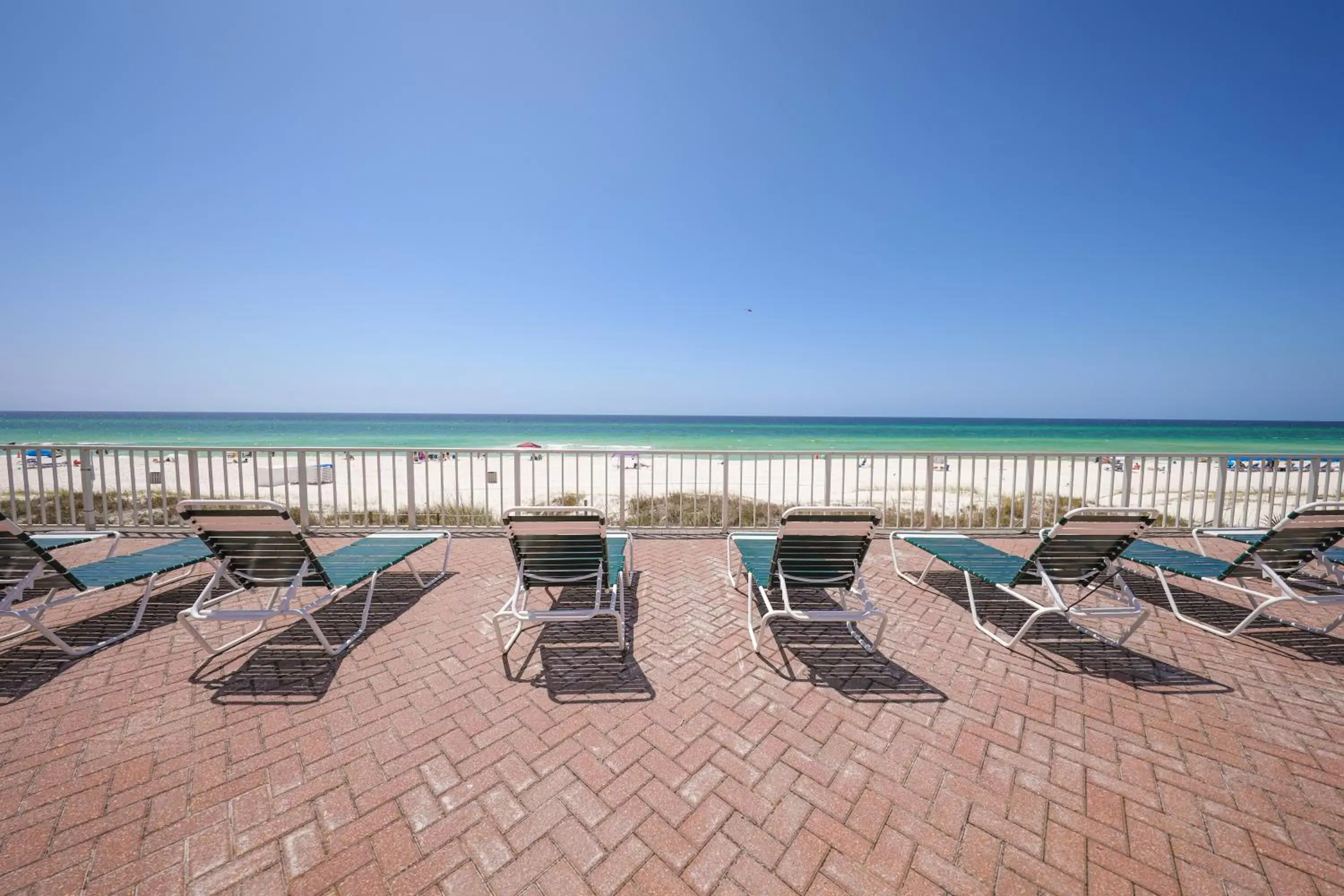 Beach in Flamingo Hotel & Tower