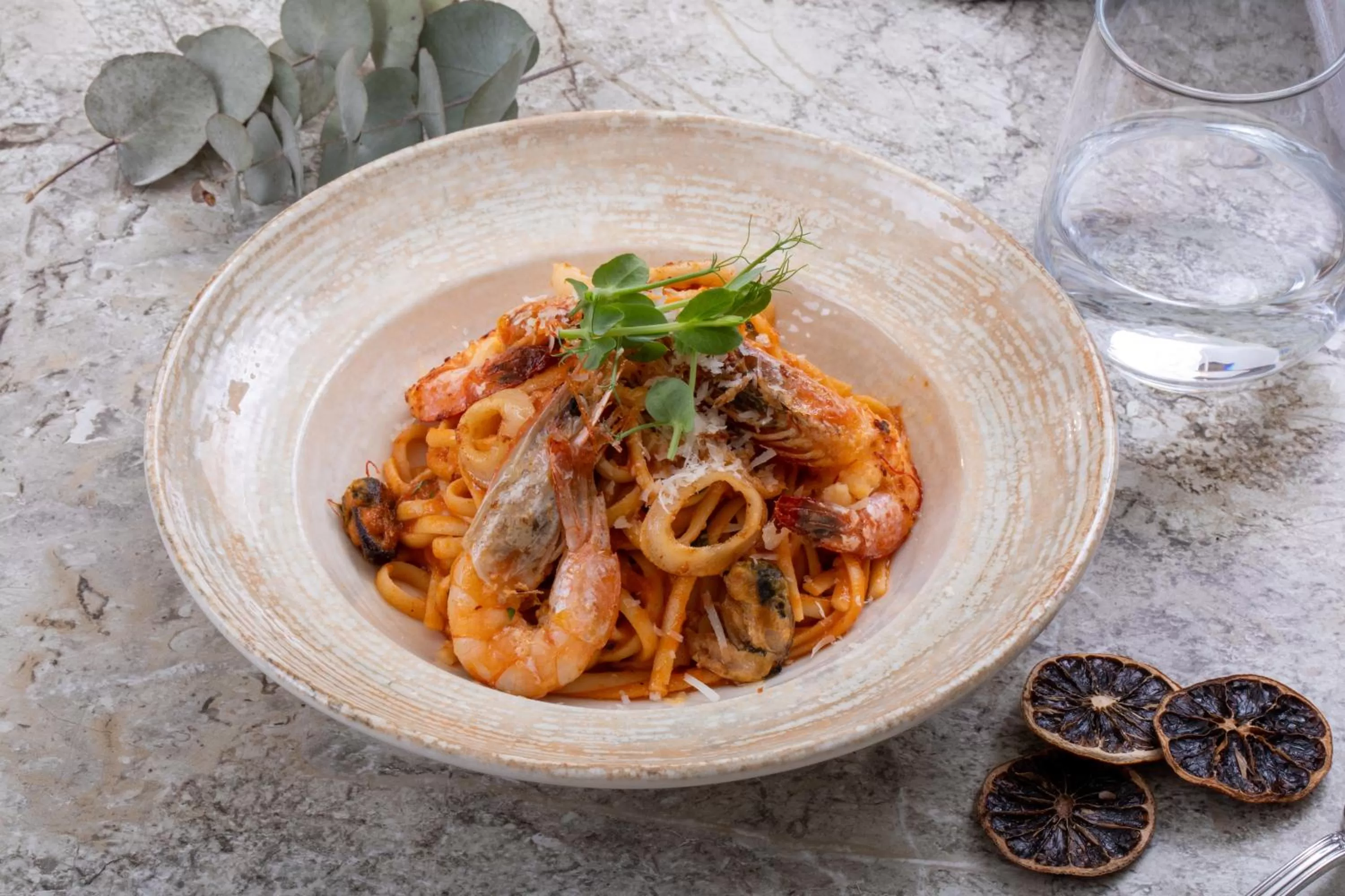 Food and drinks in Mula Hotel