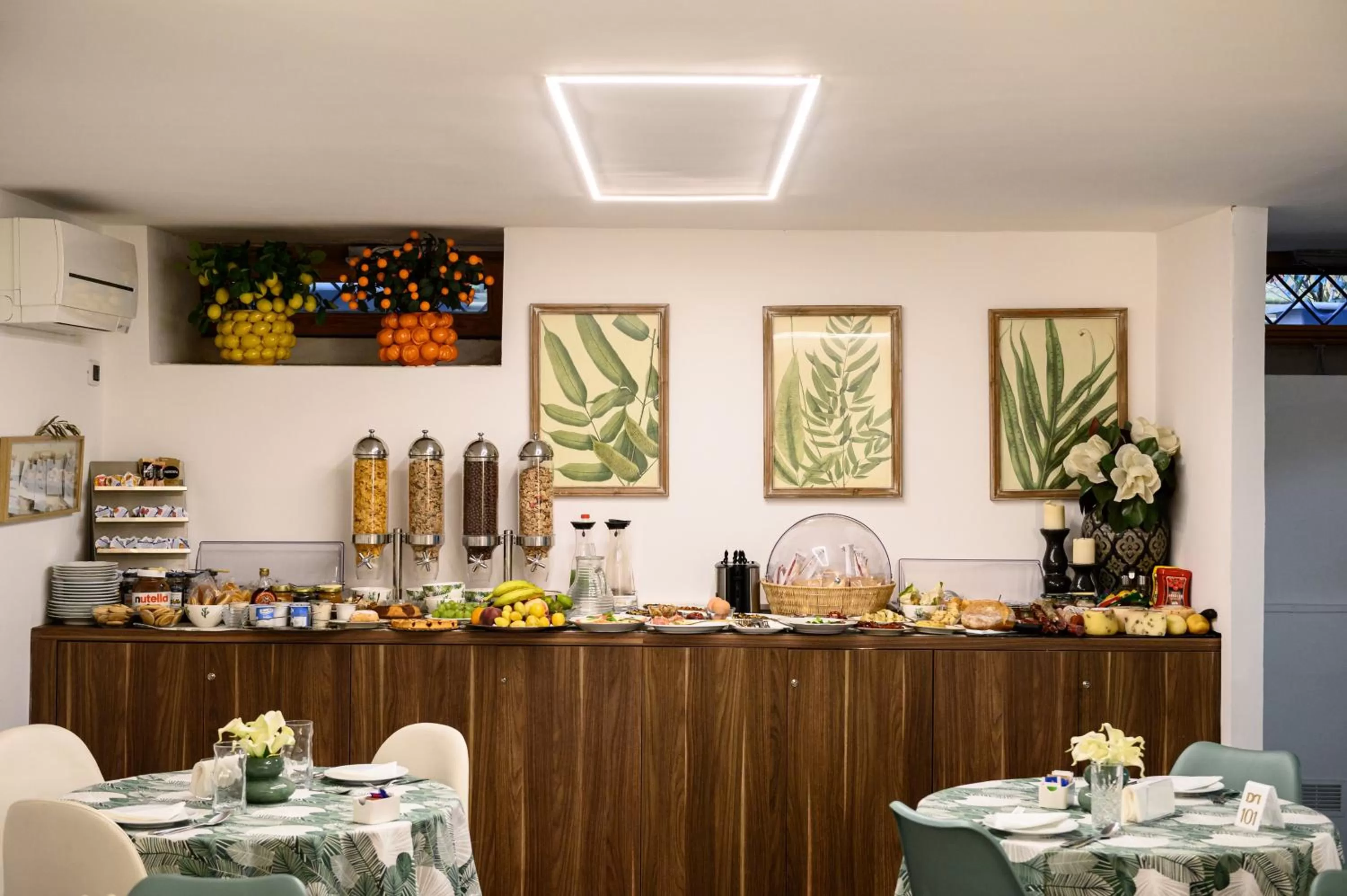 Coffee/tea facilities in Dream House Pompei