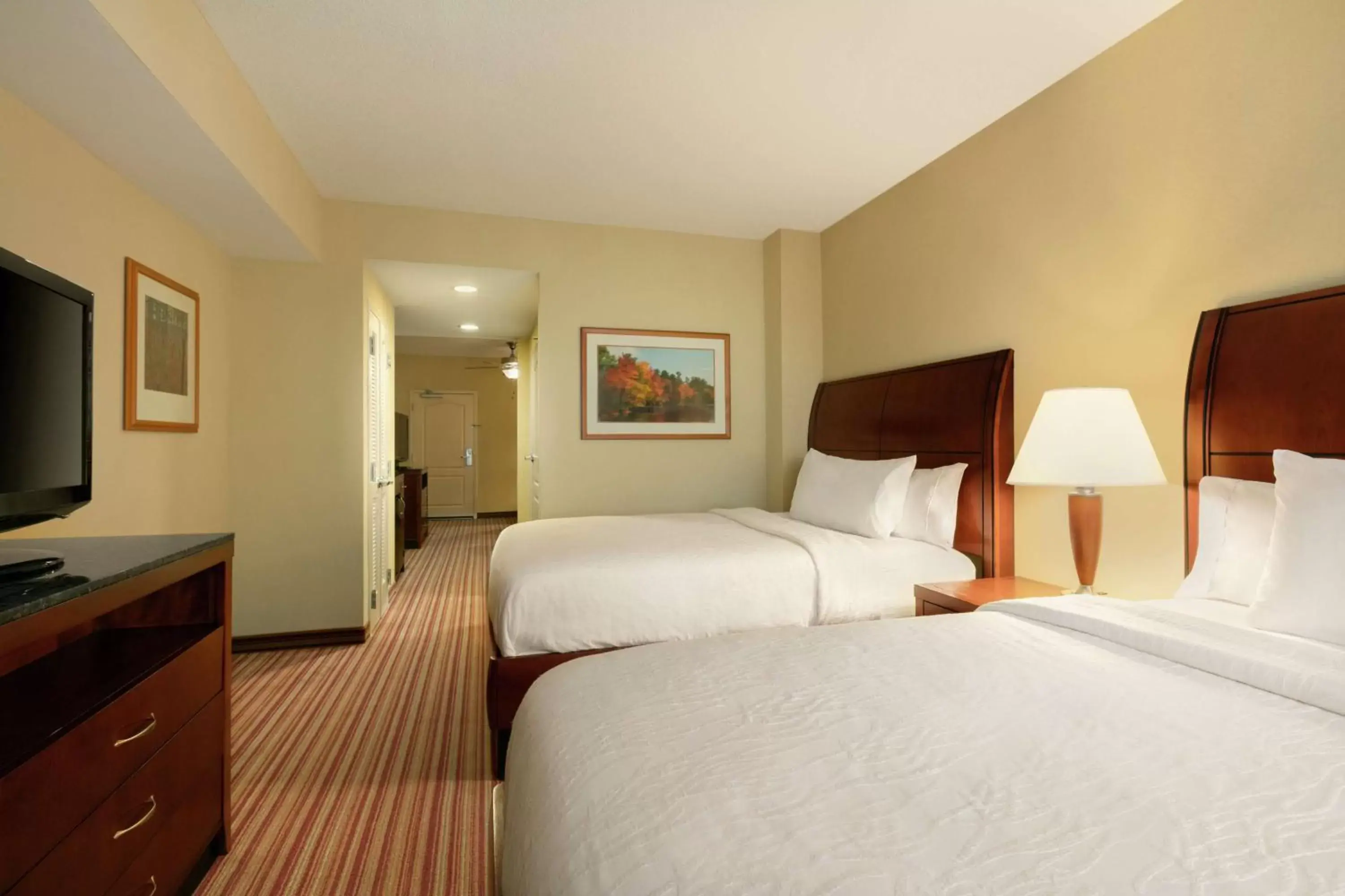 Photo of the whole room, Bed in Hilton Garden Inn Fort Myers Airport/FGCU