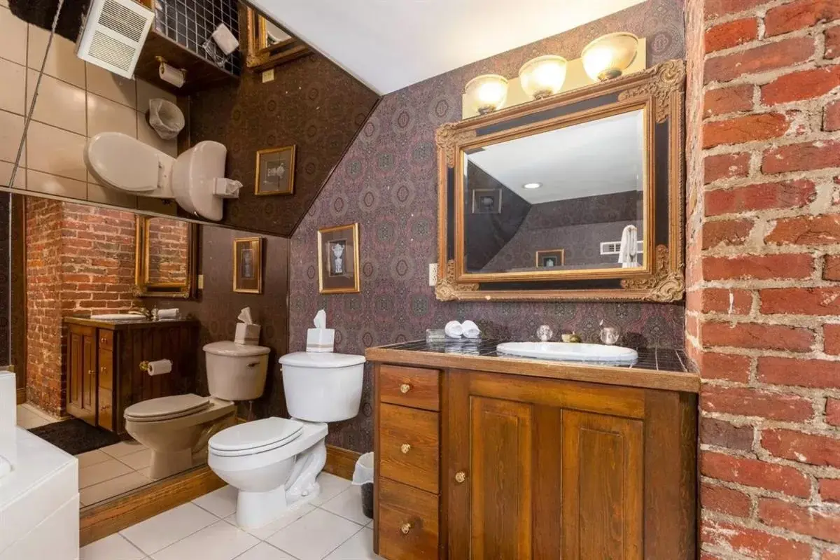 Bathroom in The Shaffner Inn