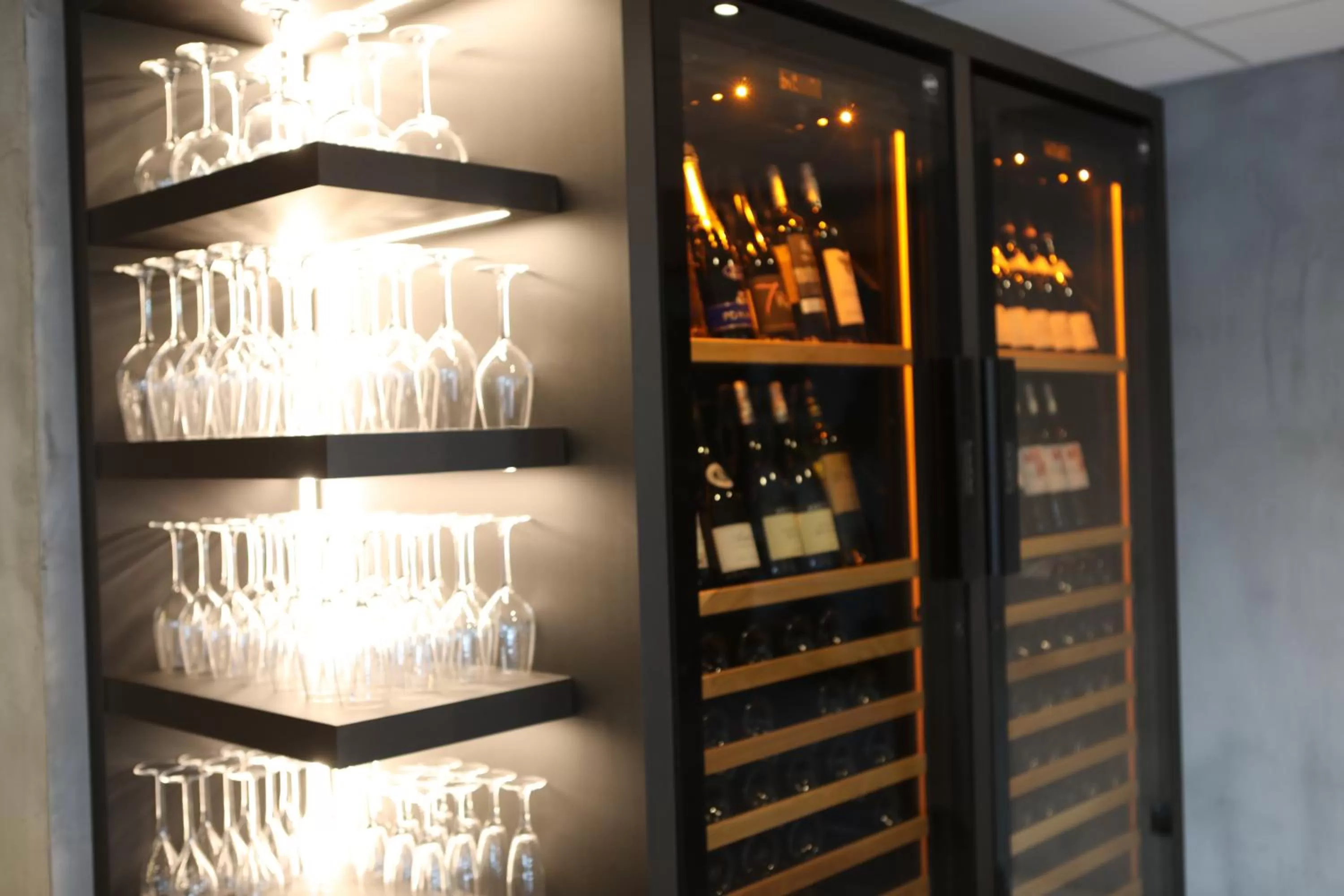 Restaurant/places to eat in ibis Aubenas