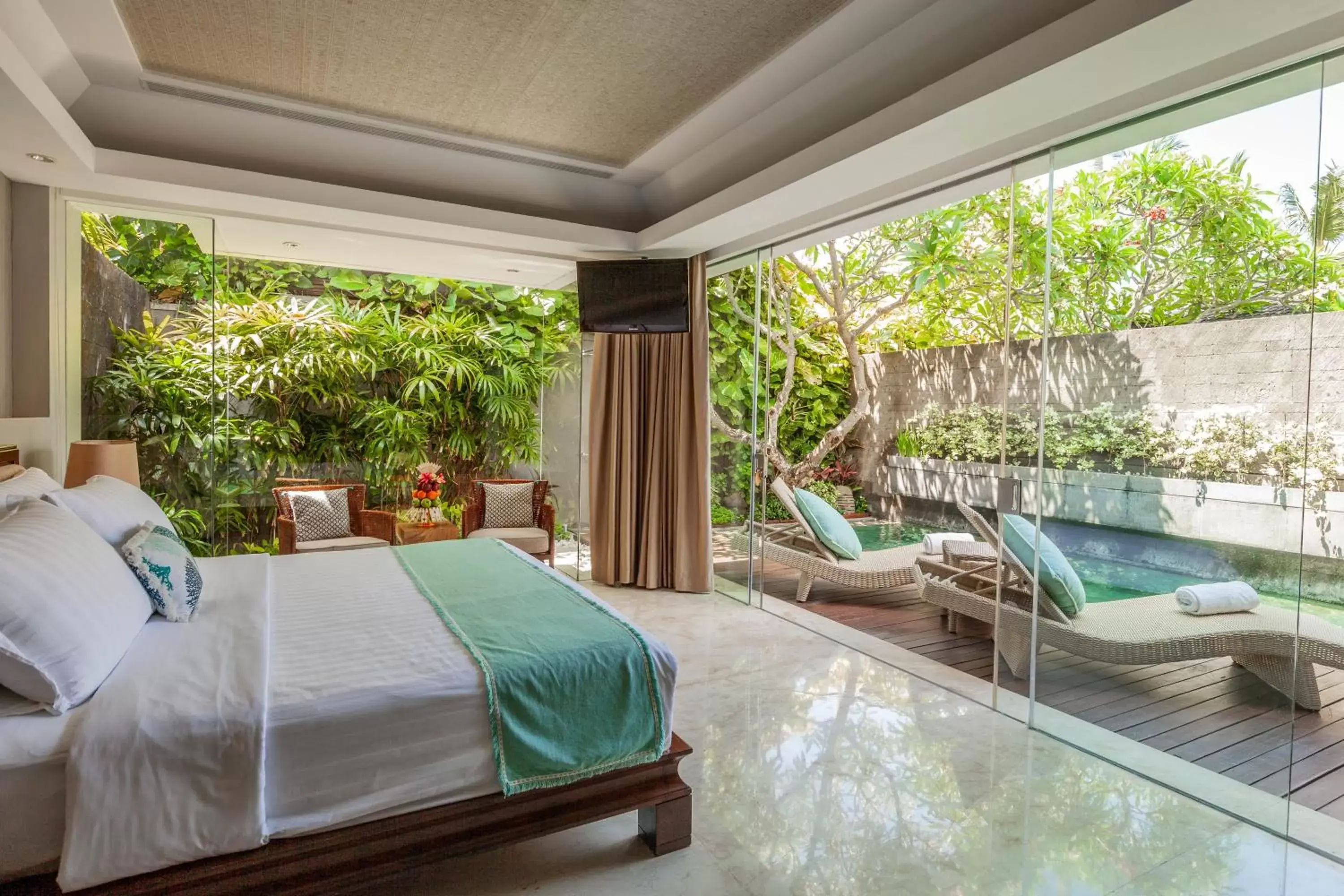 Bed in Bali Mandira Beach Resort & Spa