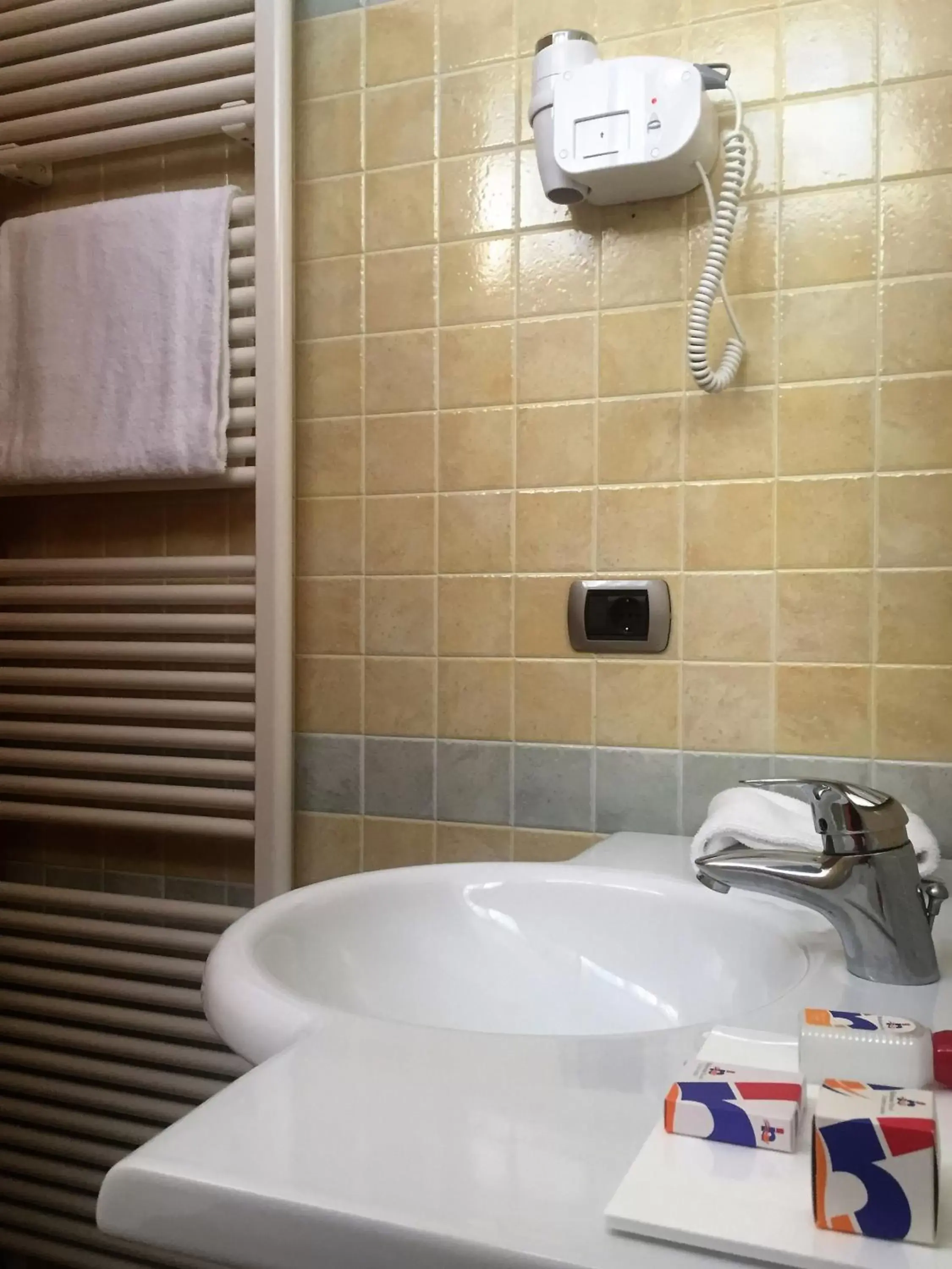 Bathroom in Hotel Rubicone