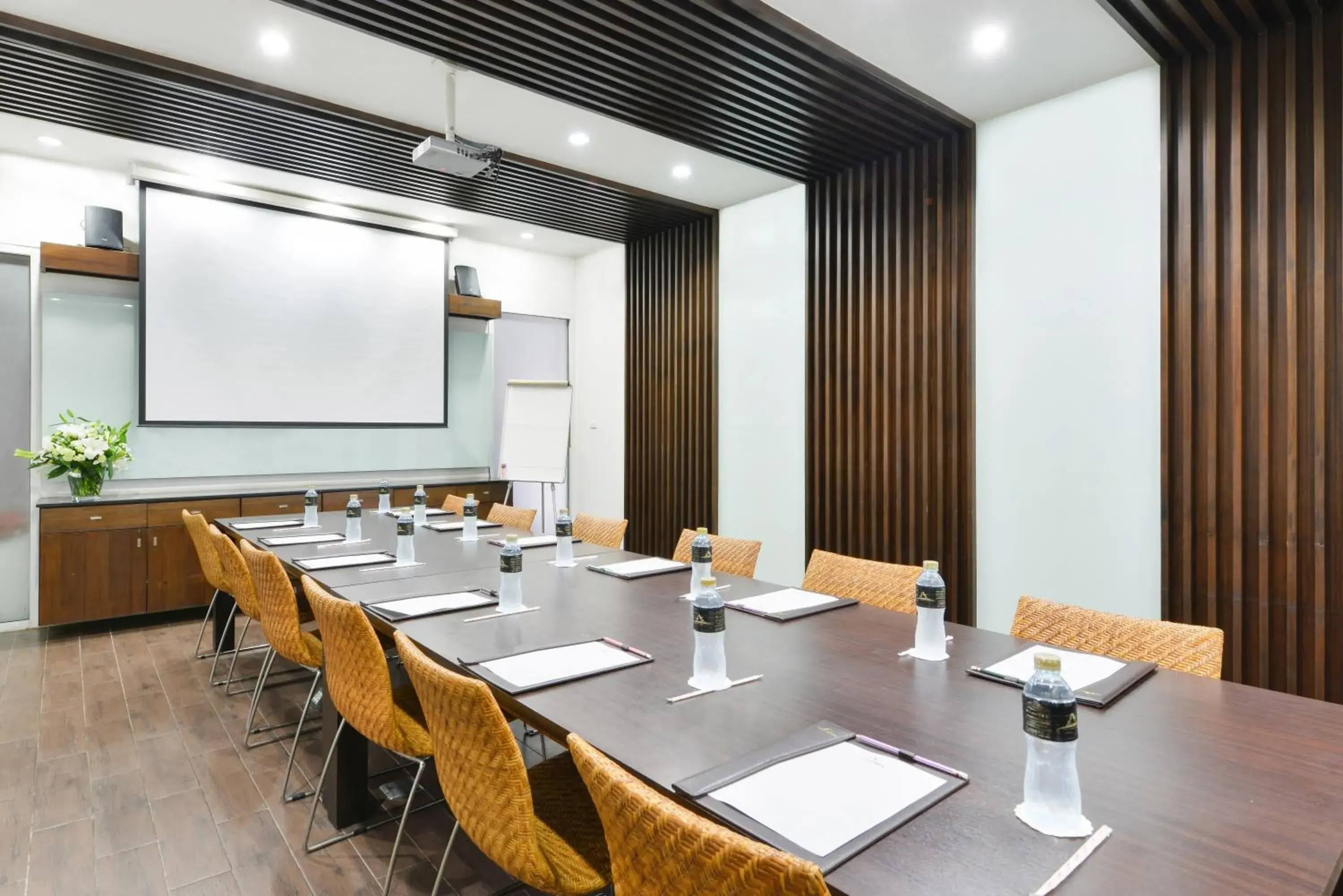 Meeting/conference room in Amanta Hotel & Residence Ratchada