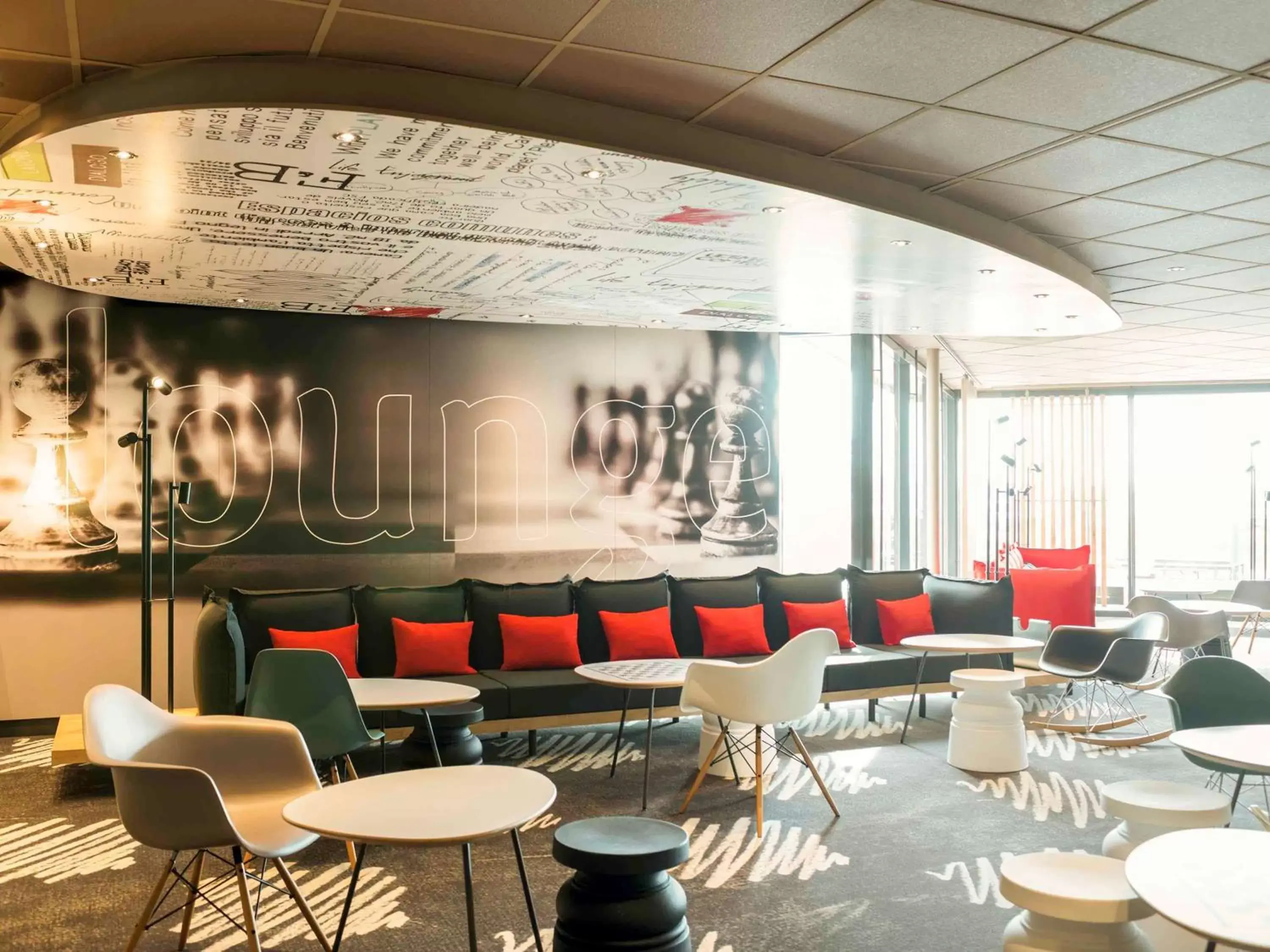 Restaurant/places to eat, Lounge/Bar in Ibis Schiphol Amsterdam Airport