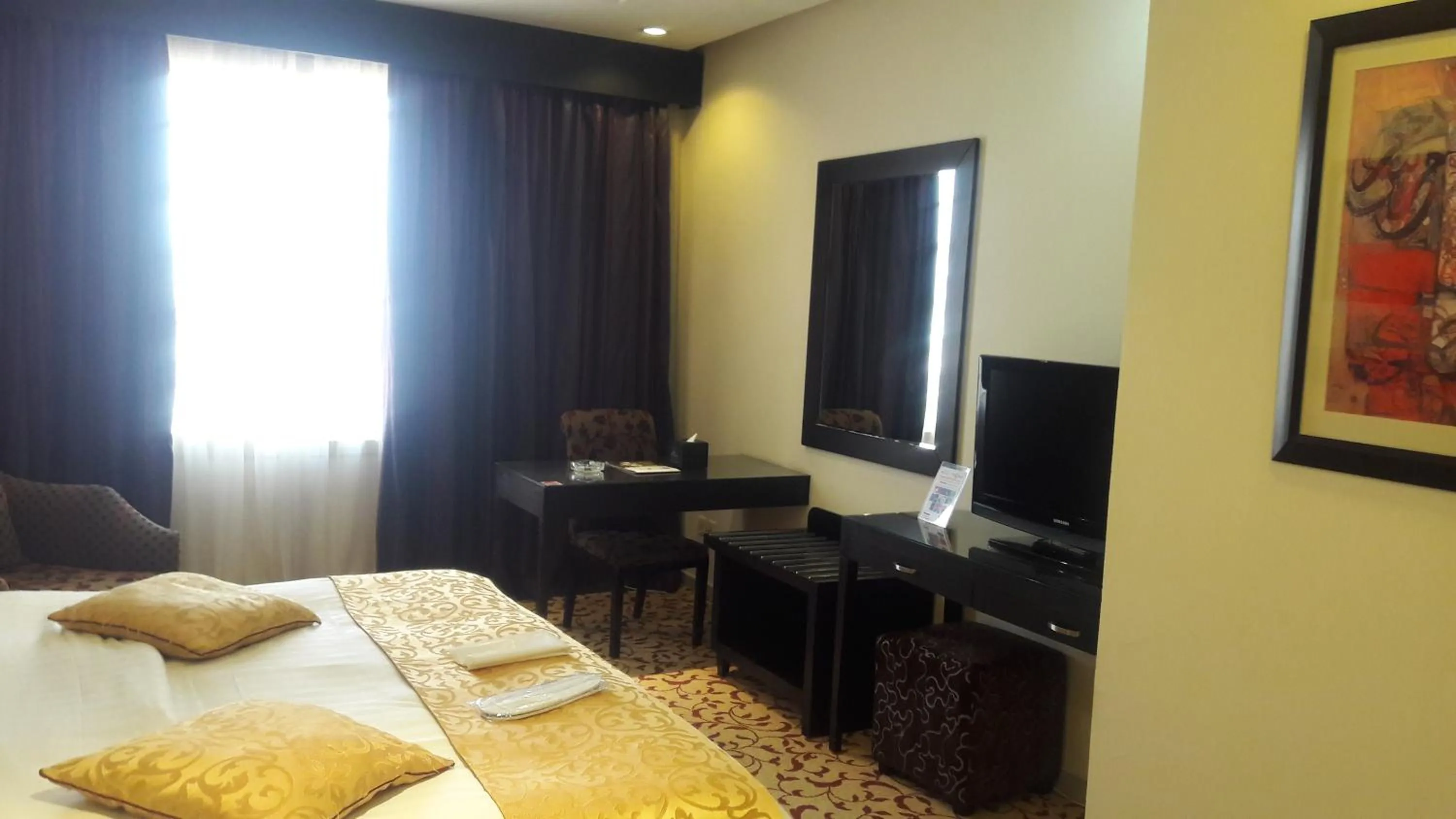 Bedroom, Bed in فندق حديقة الأزهار