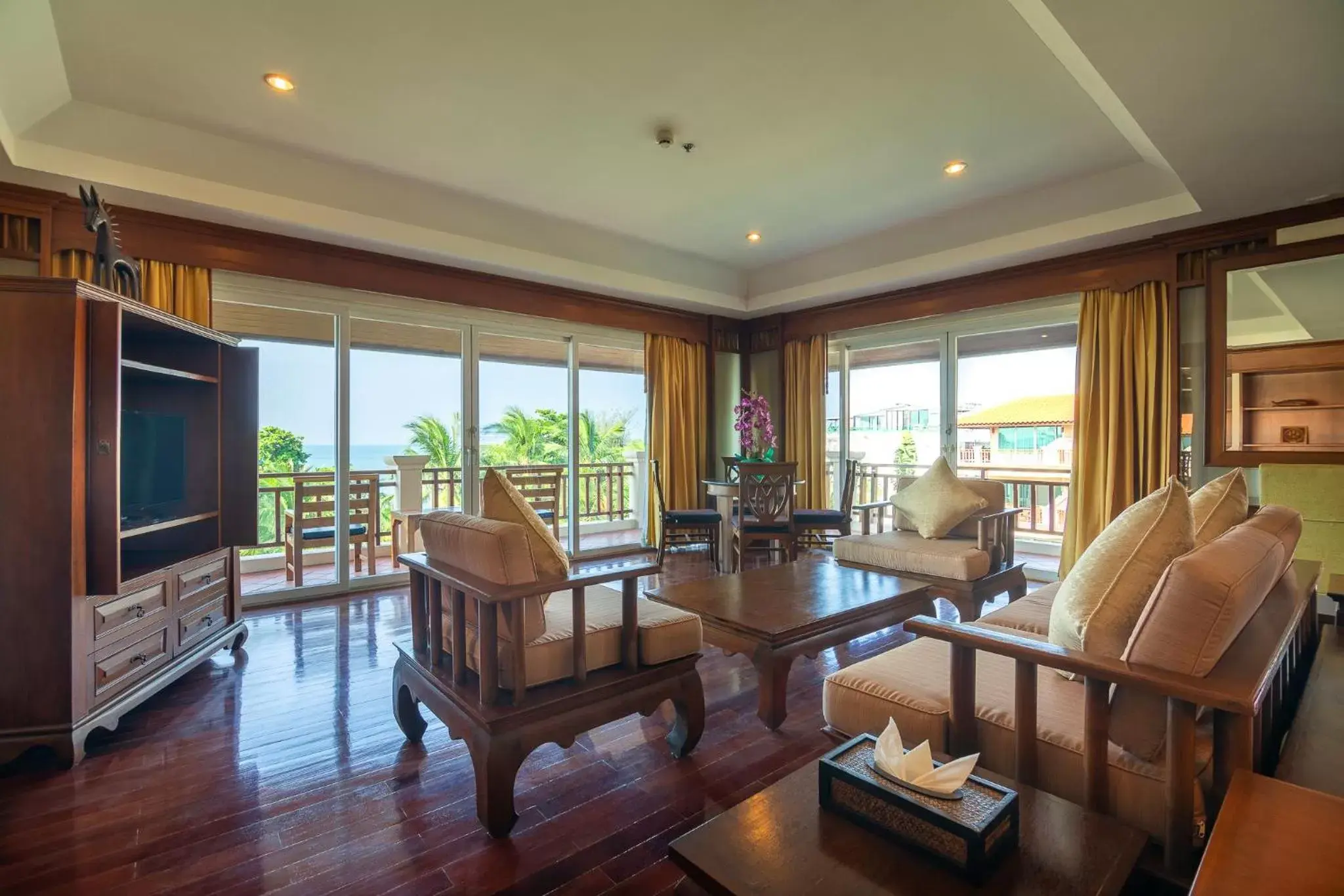 Seating Area in Avalon Beach Resort