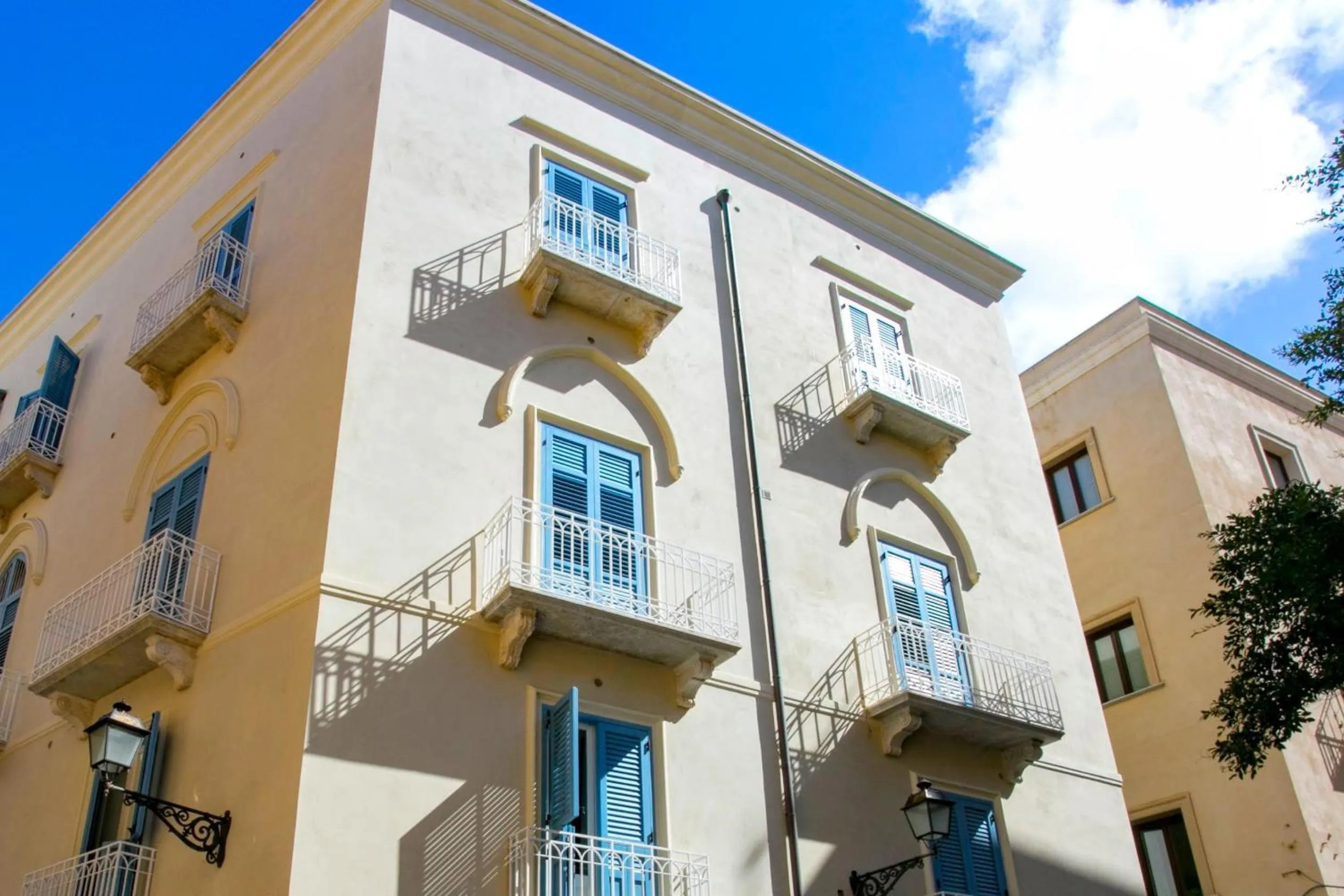 Property building in ZIBIBBO SUITES & ROOMS - Aparthotel in Centro Storico a Trapani