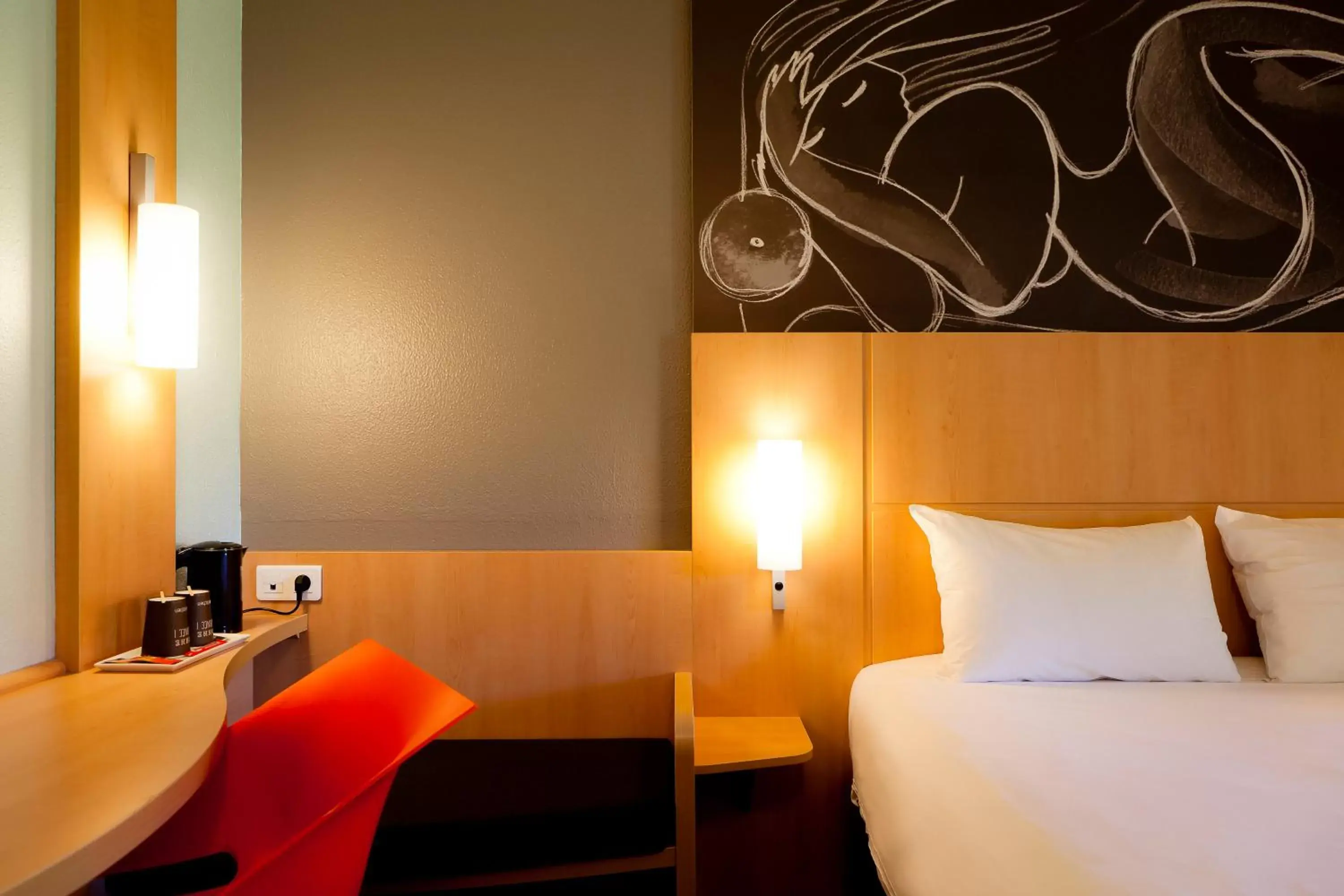 Twin Room in ibis Annecy Centre Vieille Ville