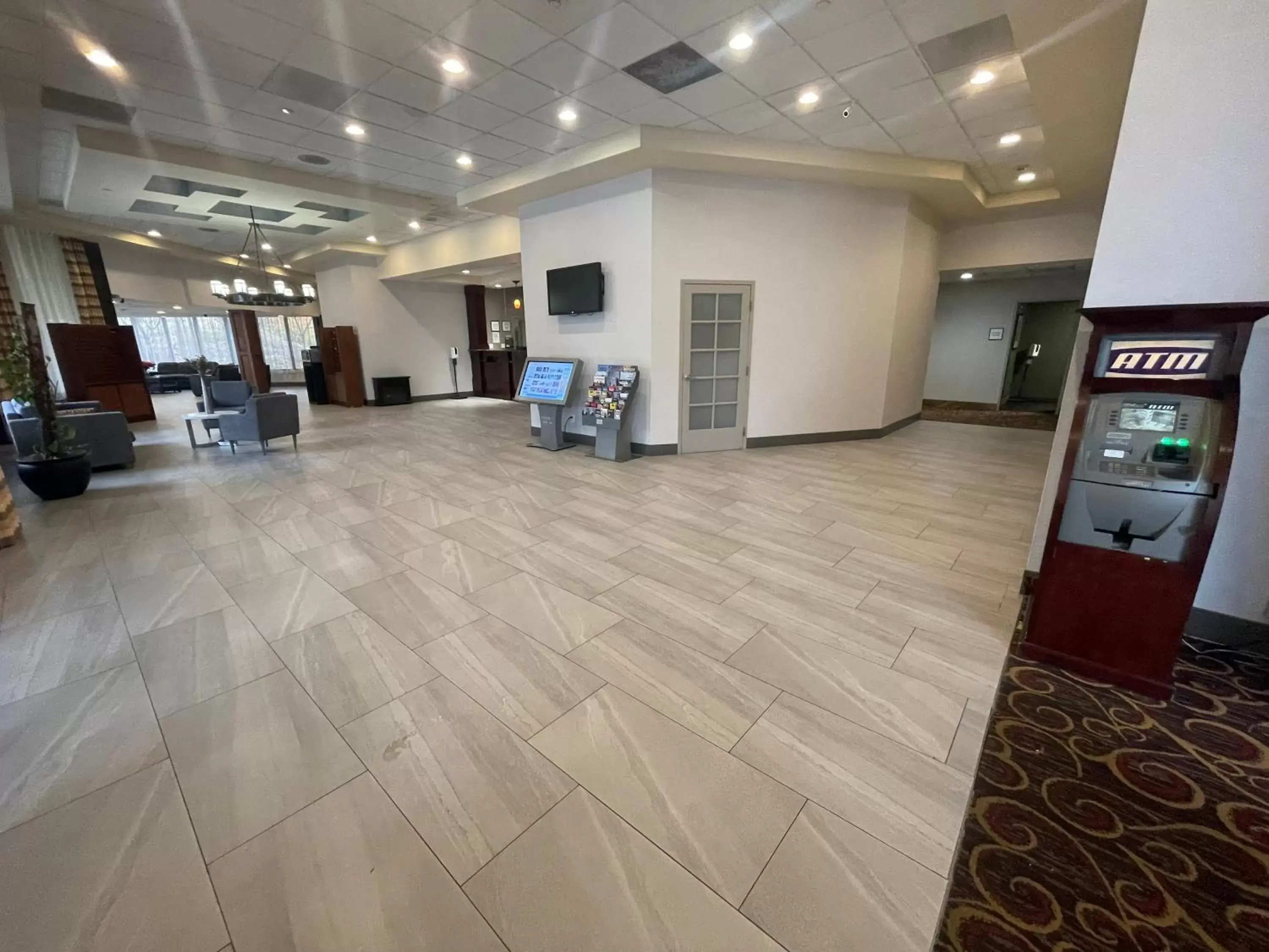 Lobby or reception, Lobby/Reception in Ramada by Wyndham Cleveland Independence