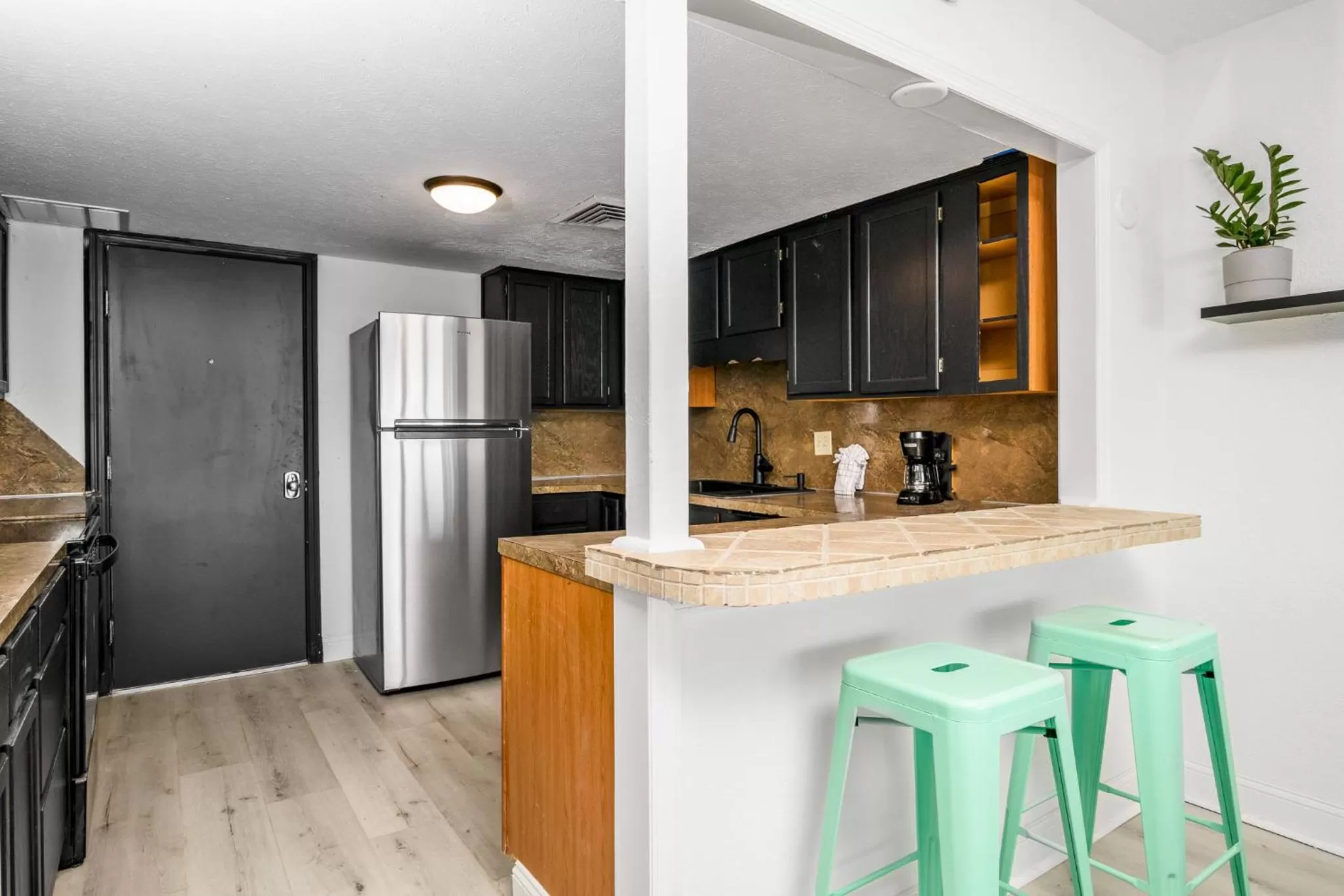 Kitchen or kitchenette in The Beverley Beach House