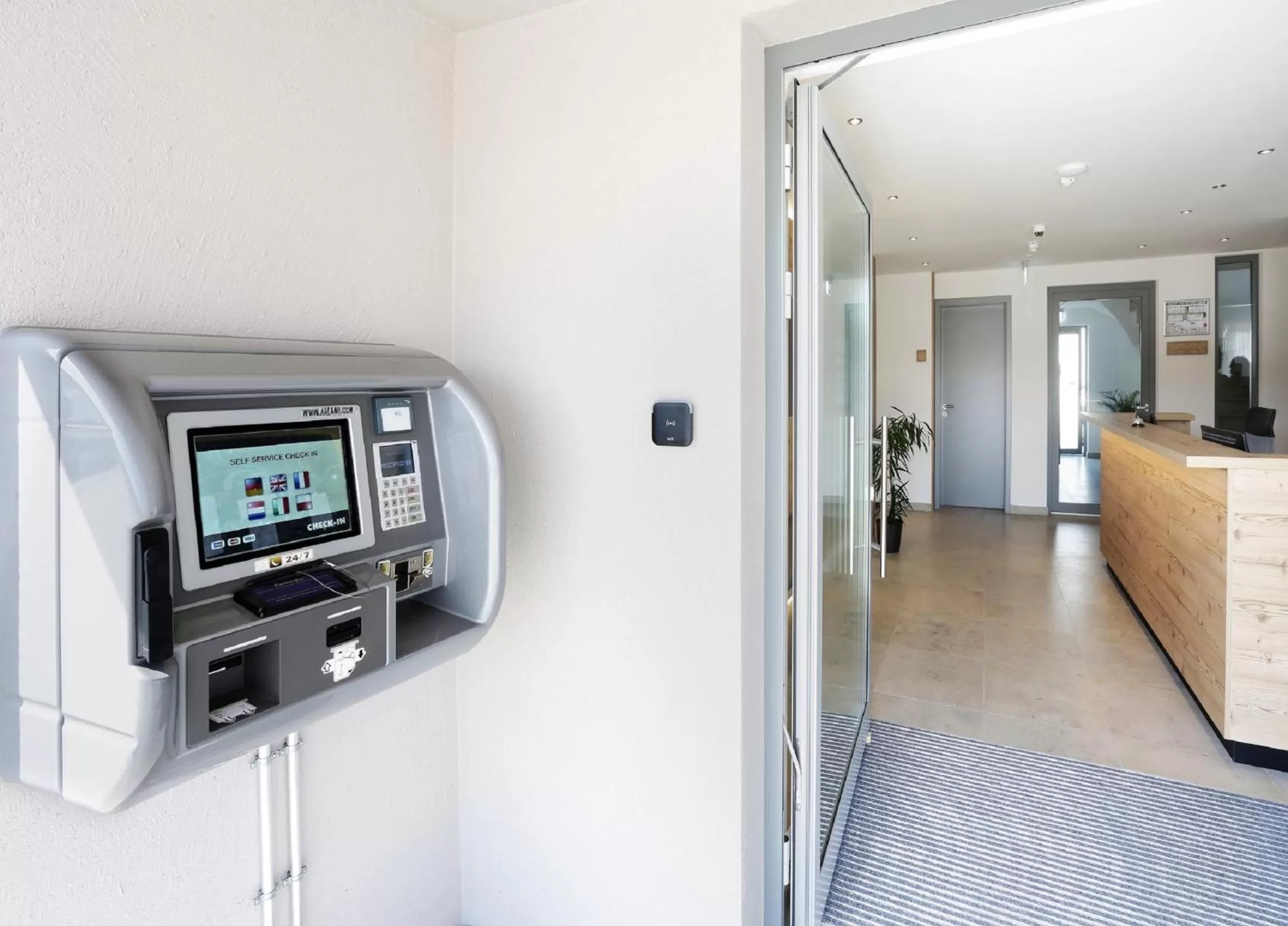 Facade/entrance in easy sleep Apartmenthotel