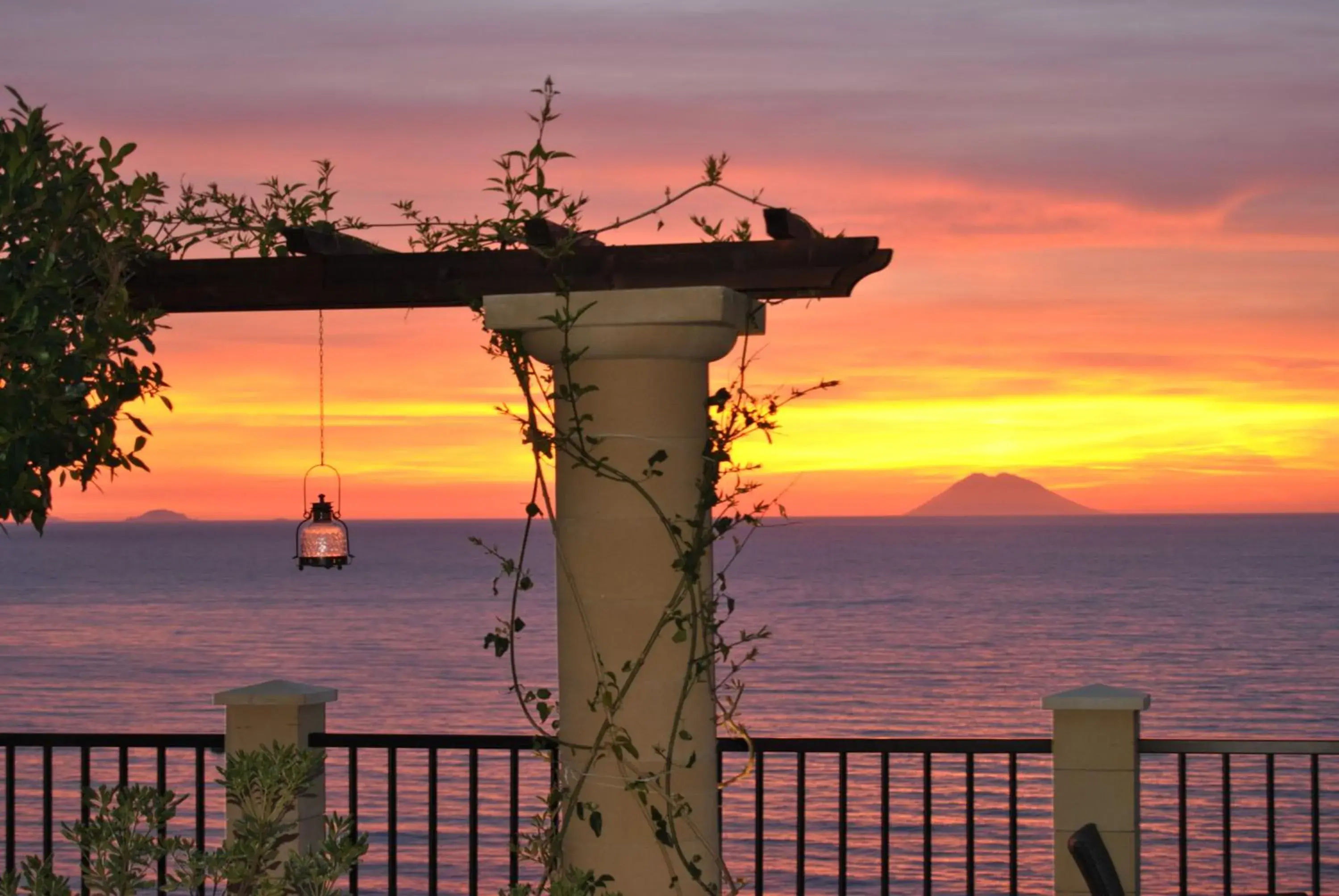 Garden, Sunrise/Sunset in Hotel Rocca Della Sena