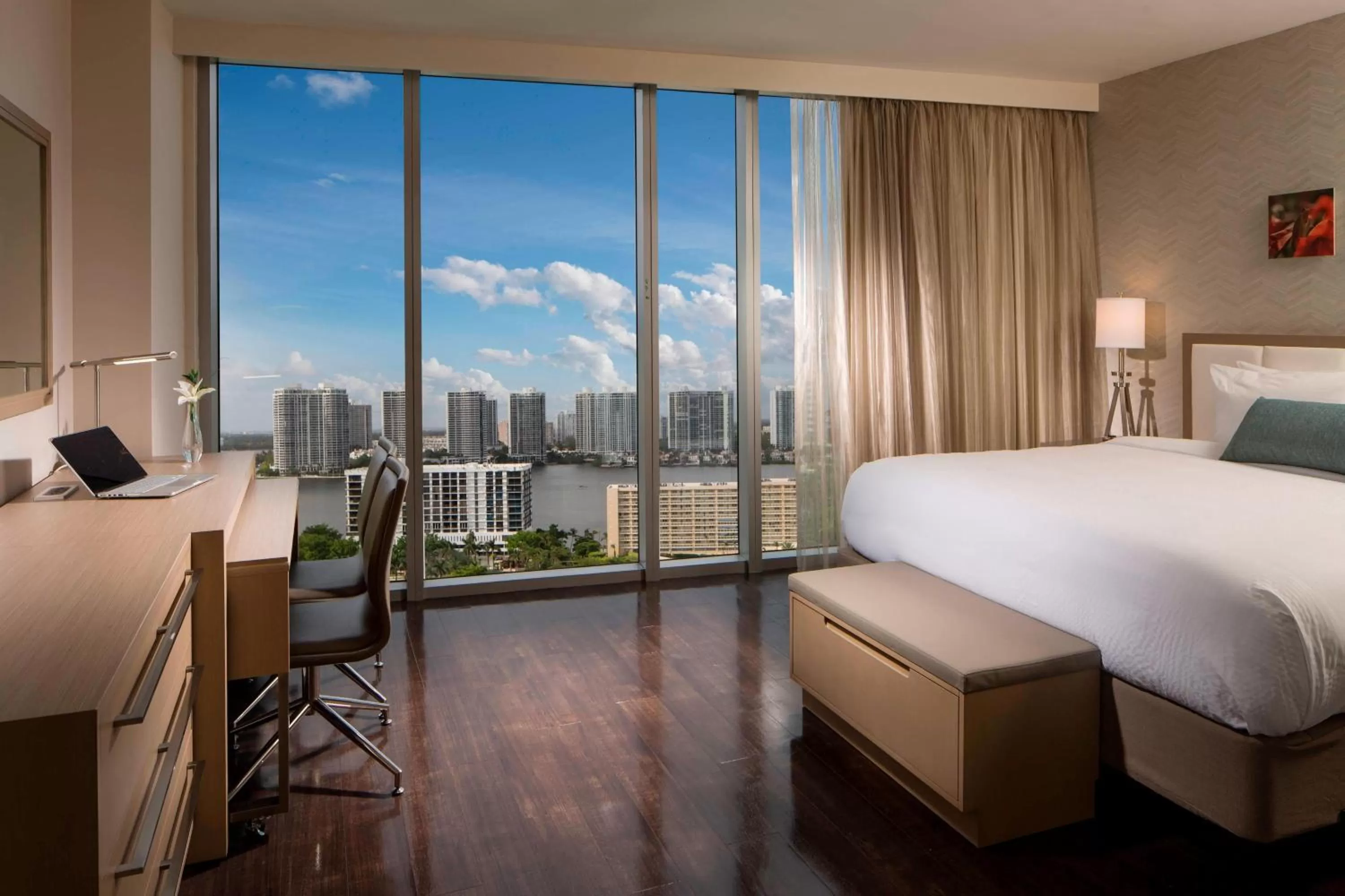 Photo of the whole room, Bed in Residence Inn Miami Sunny Isles Beach