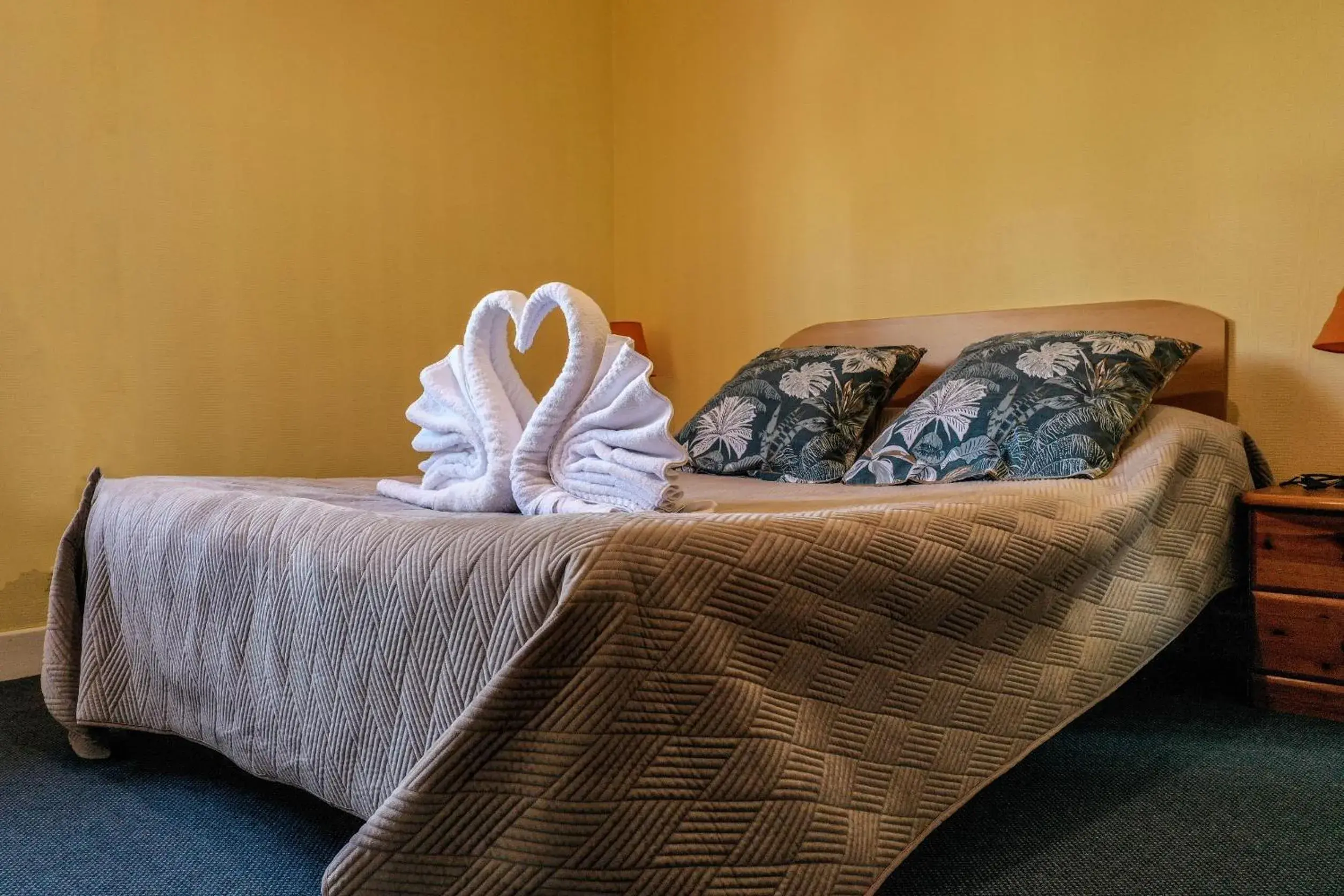 Bedroom, Bed in Hôtel Le Pommeil