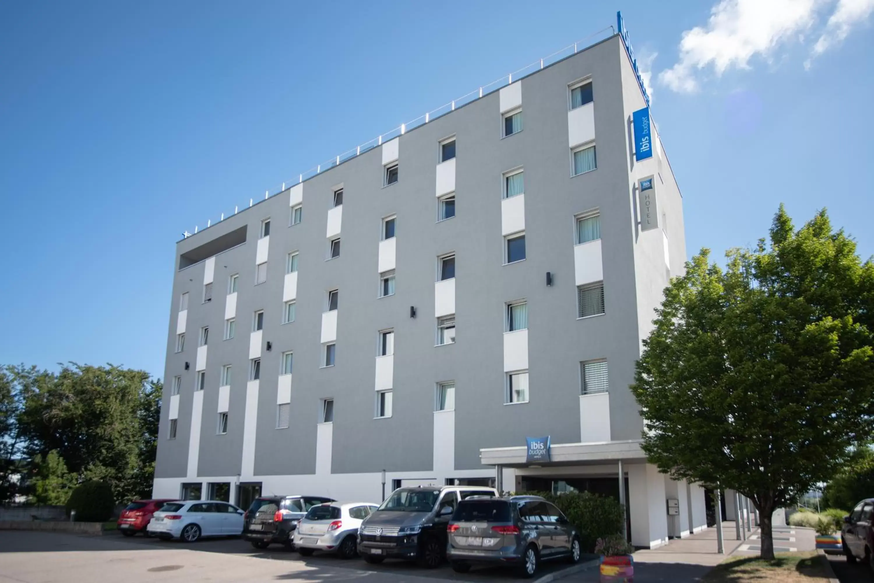 Property building in ibis budget Fribourg Property building in ibis budget Fribourg
