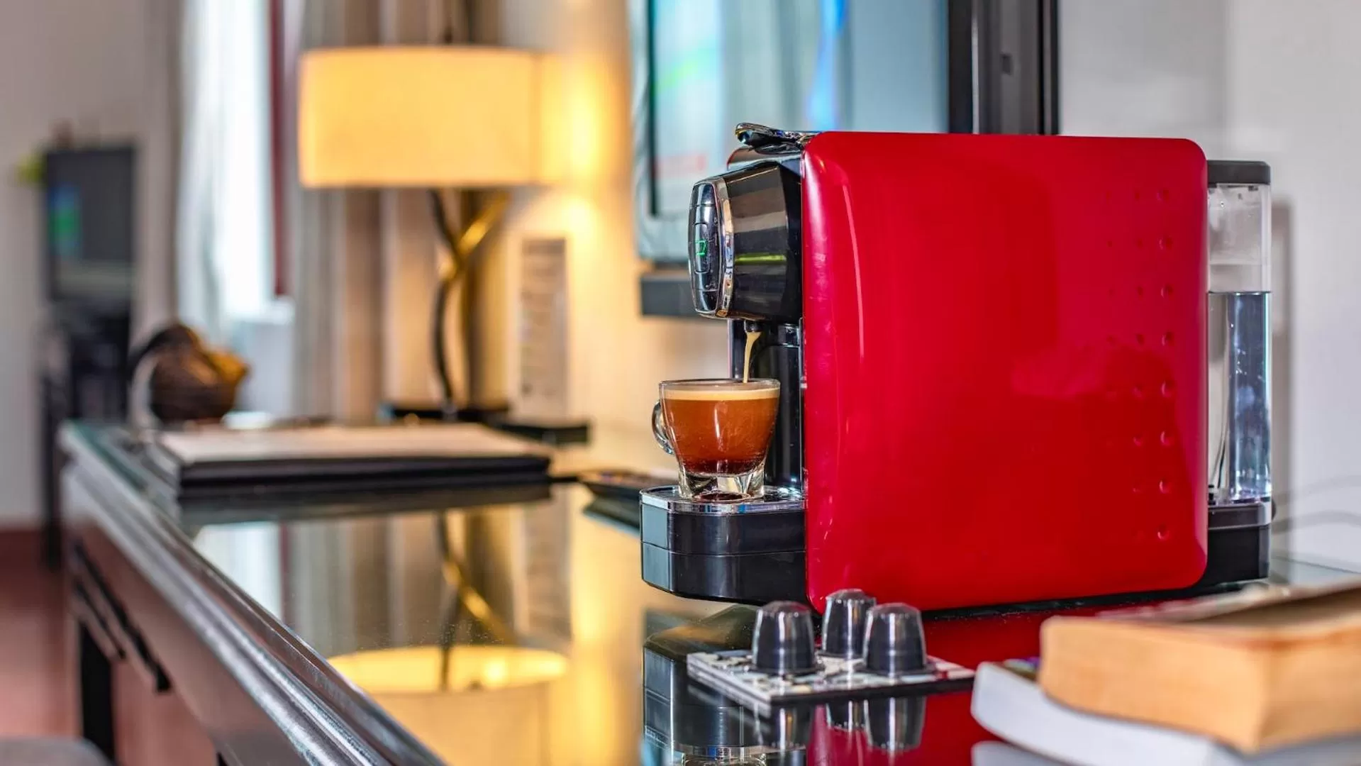 Coffee/tea facilities in White Mansion 白色公馆