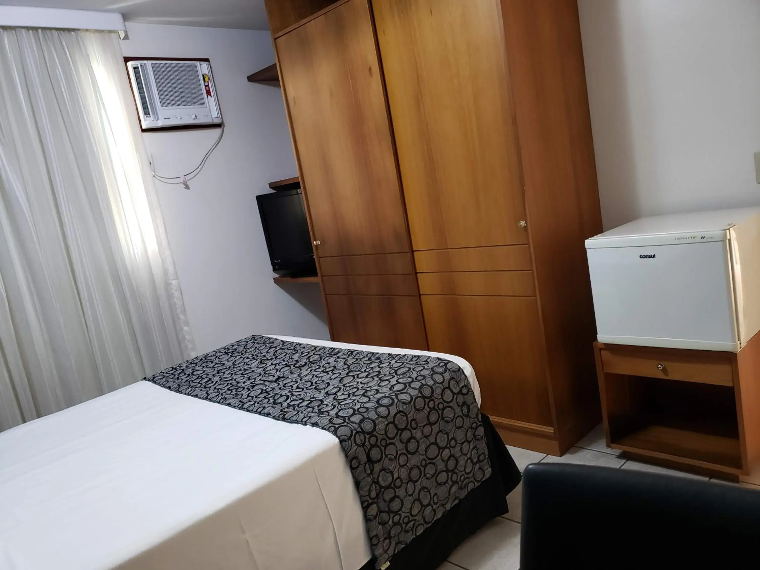 Bed in Hotel Costa Victória